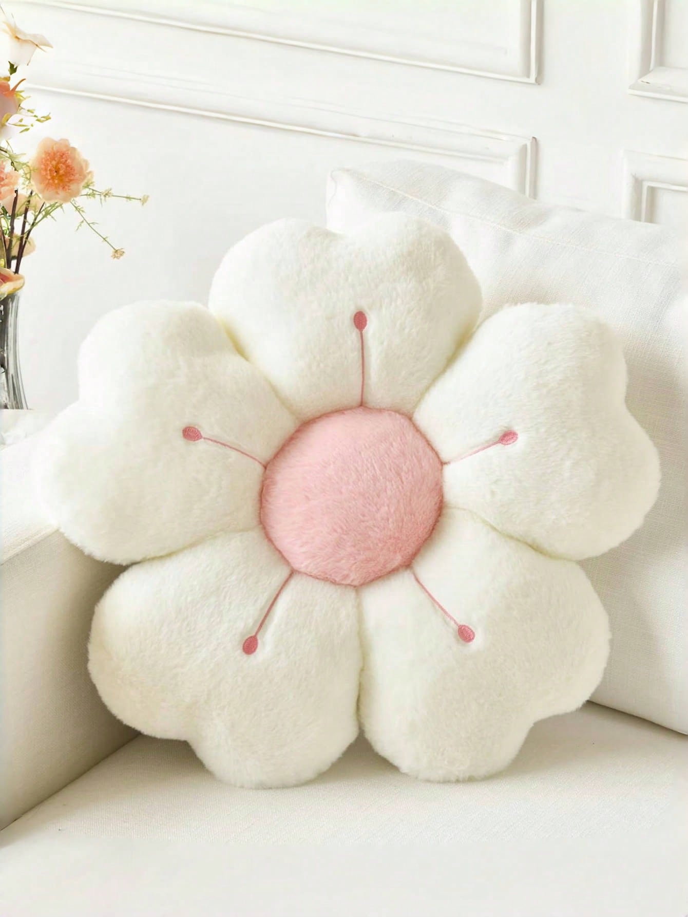 Christmas Decorative Pillows, Adorable Daisy Flower Cushions, Soft Faux Rabbit Fur Pillows For Sofas, Bedrooms, And Living Rooms,Perfect For Christmas And New Year Home Decor,A Wonderful Christmas Gif