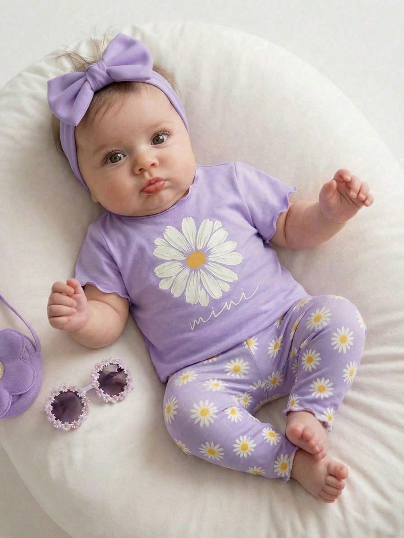 Cute Newborn Baby Girl Purple Summer Outfit, Daisy Floral Print T-Shirts And Shorts 2Pcs Matching Set, Lavender Lilac Clothes For Family Matching