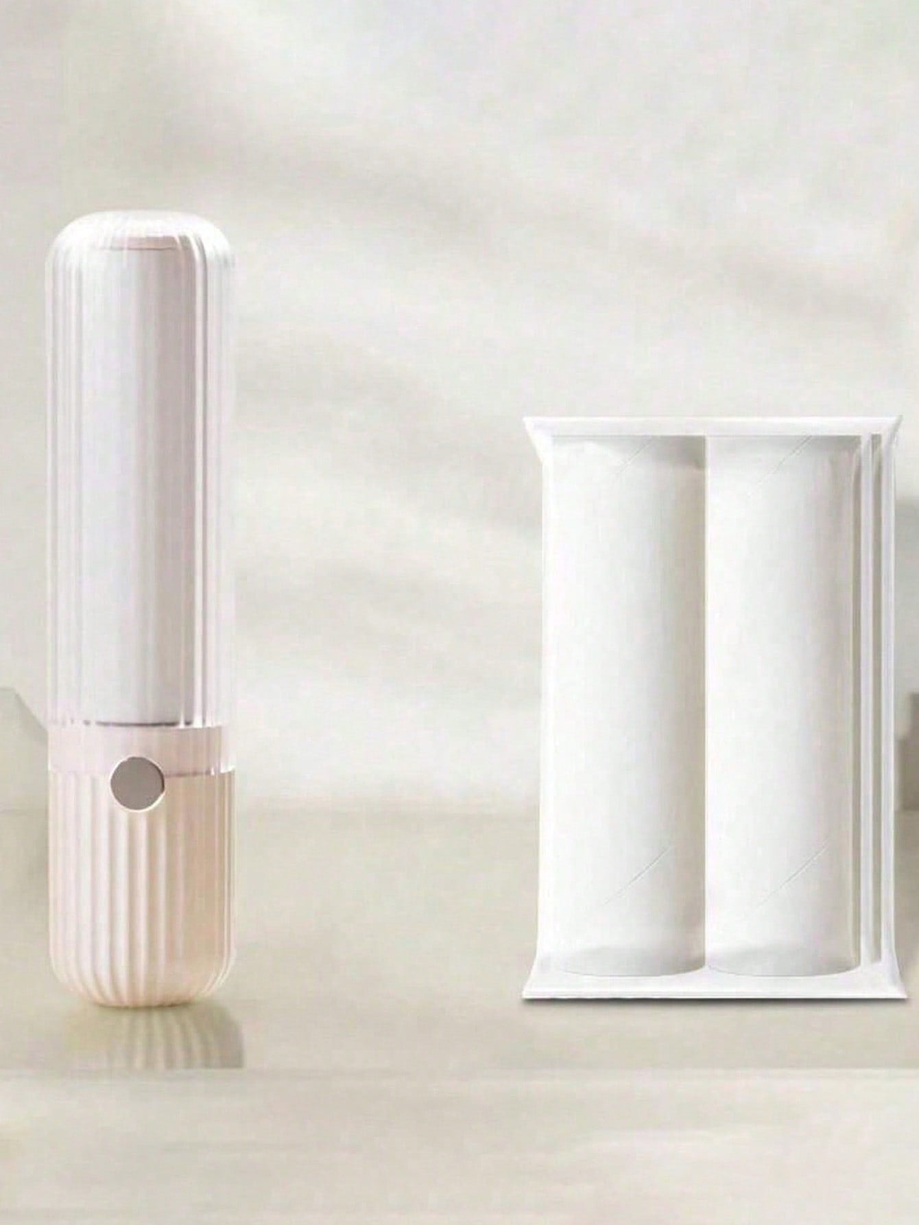 Portable Mini Refillable Lint Roller- Strong Sticky Lint Brush For Clothes, Bedding, Pet Hair, Travel Size Fuzz Remover