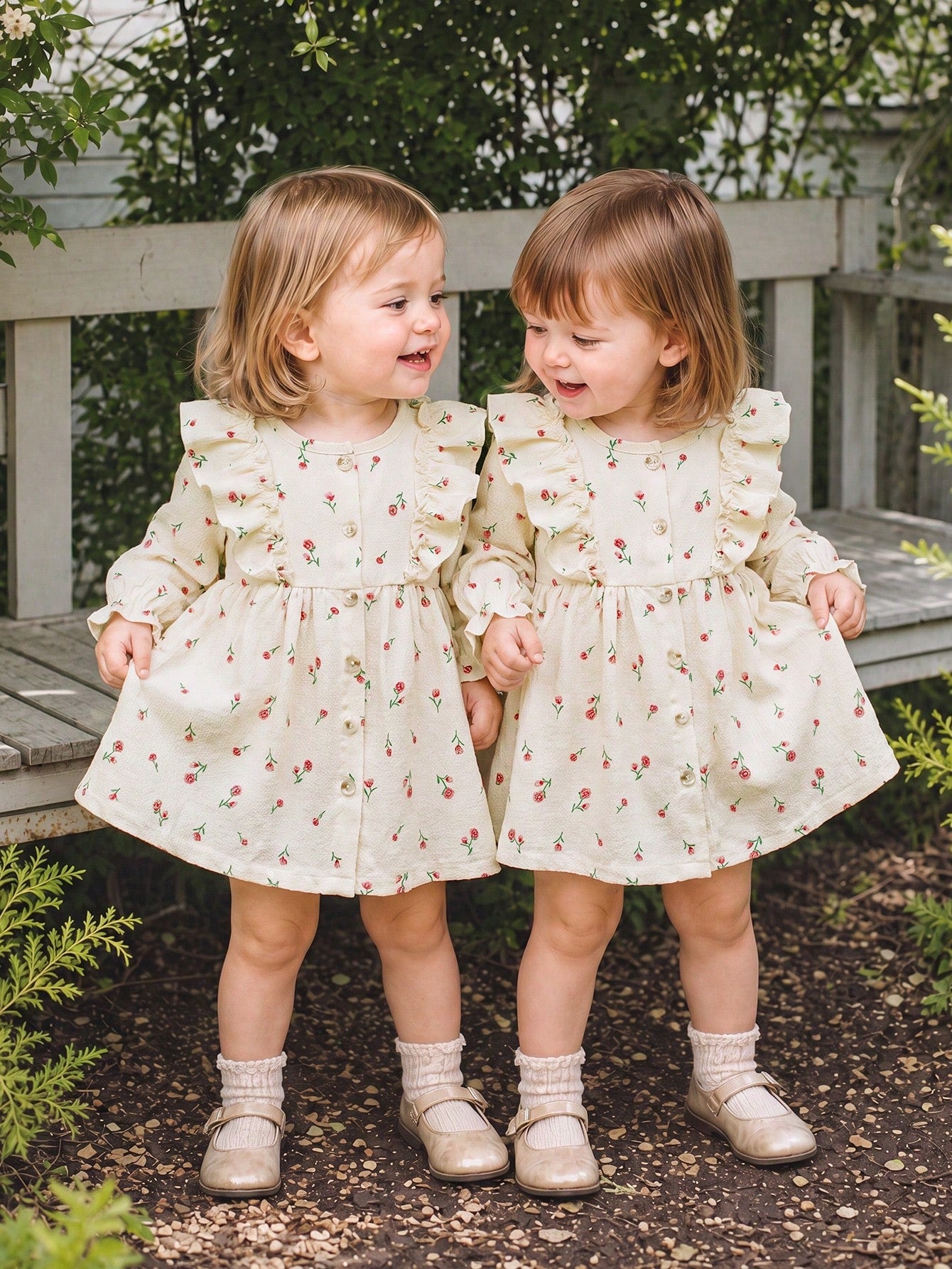 Vintaside Kids 1pc Baby Girl Spring/Autumn Cream & Rose Red Gentle Pastoral Style Small Rose All-Over Print Flutter Sleeve Ruffle Trim Long Sleeve Single-Breasted A-Line Dress, Waist-Cinched Loo