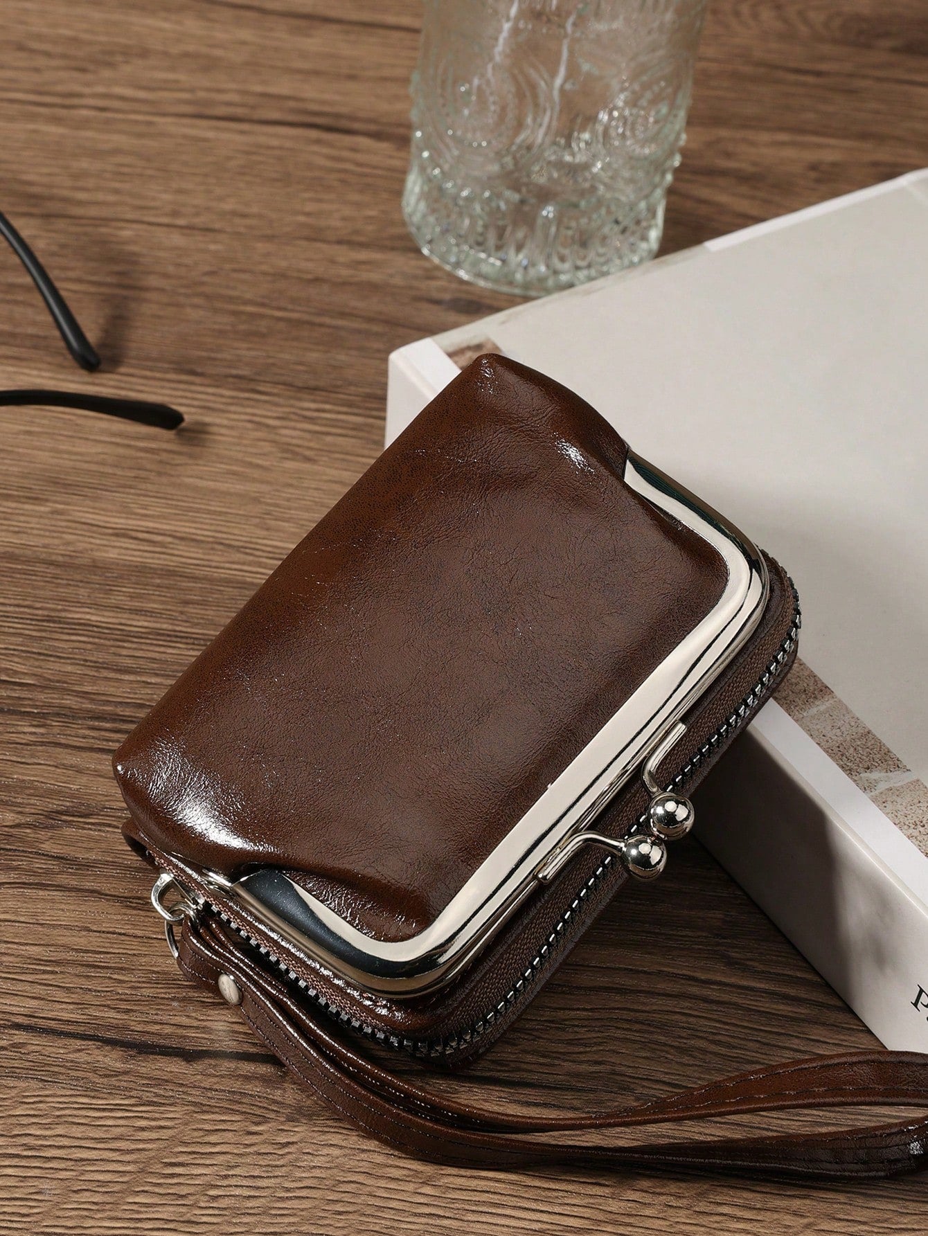 Women's Short PU Leather Wallet, Zipper Clasp Multi-Function Large Capacity Coin Purse Card Holder, Lightweight Fashion Modern Business Zipper Credit Card Wallet, Business Casual Teacher's Day Gift, A