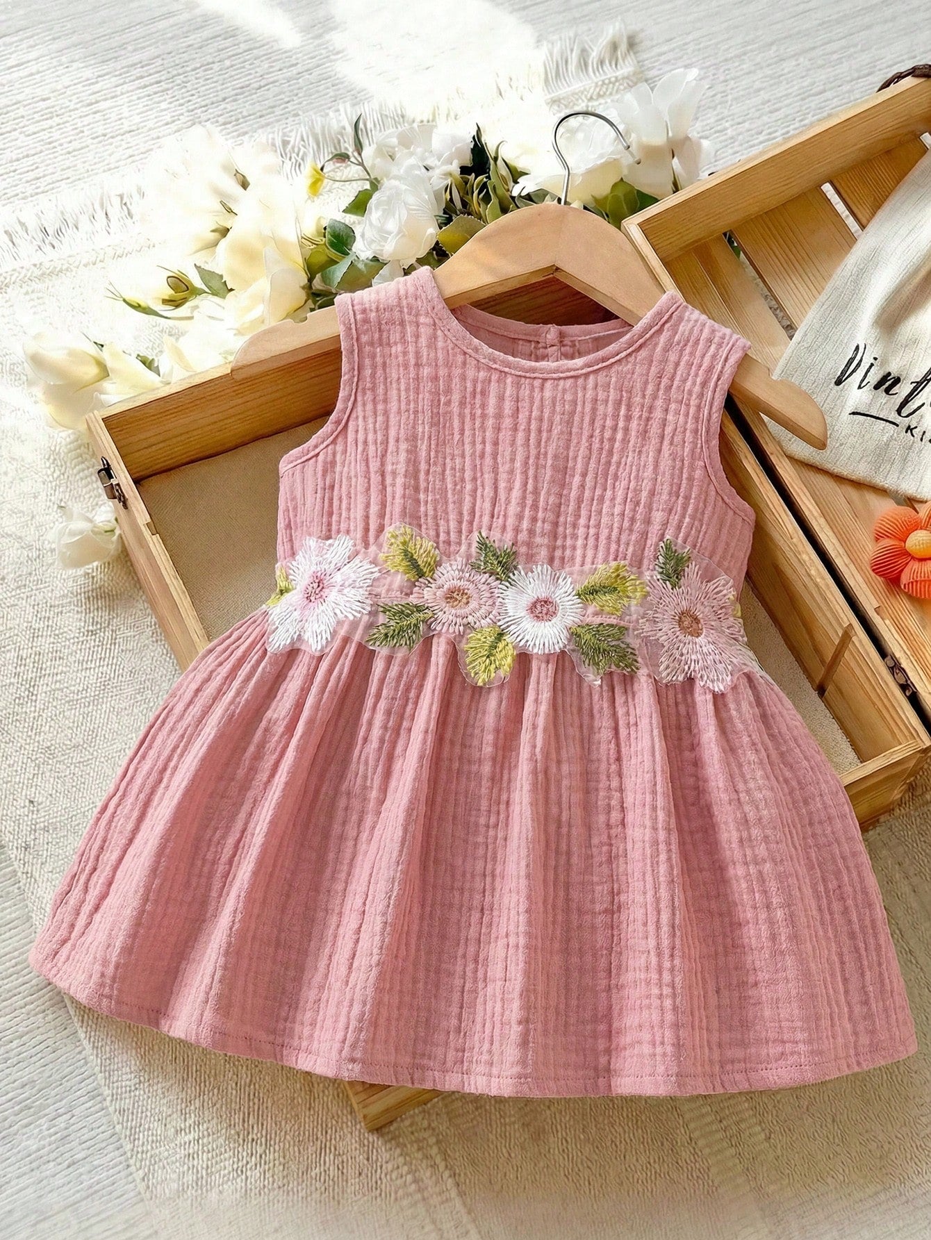 0-9M Newborn Baby Girls' Cute Floral Embroidered Sleeveless Cotton Dress, Suitable For Spring/Summer Vacation, Party, Photoshoot, School