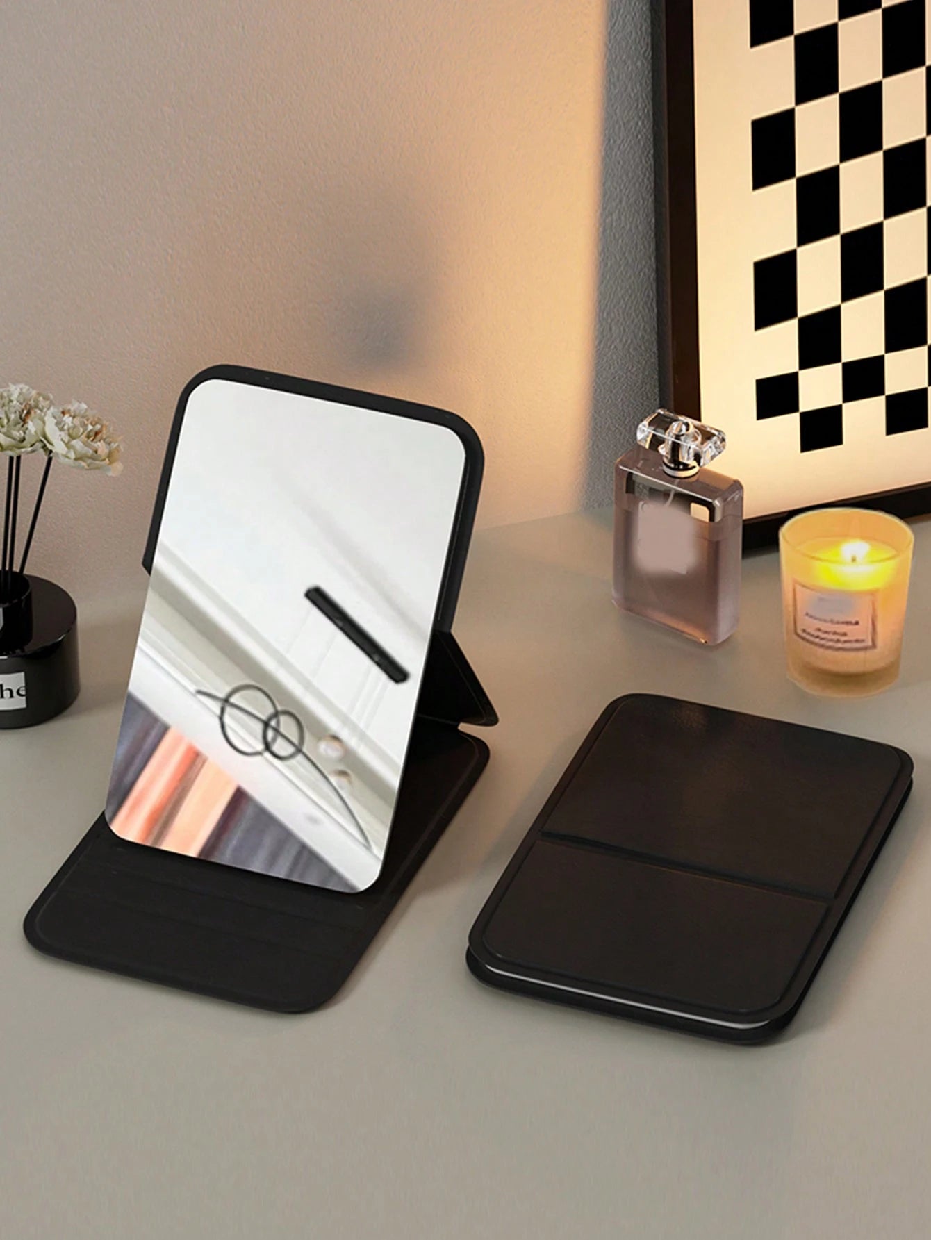 1/2pcs Portable Makeup Mirror, Solid Color PU Leather Foldable Pocket Mirror For Travel, Home Decor And School Supplies