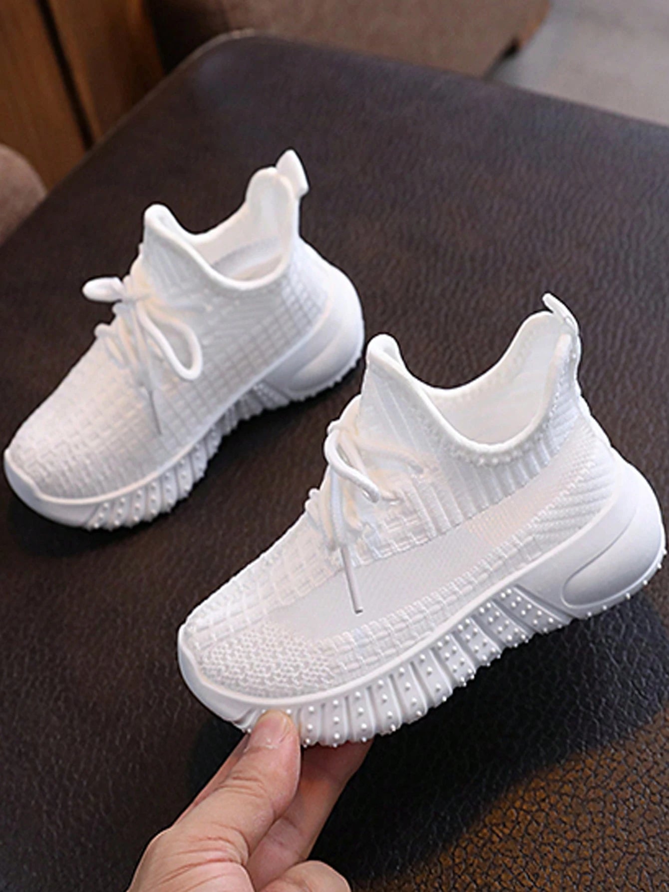 1 Pair Children Fashionable Woven Knitted Breathable Running Shoes, Comfortable Non-Slip Lace-Up Athletic Sneakers For Kids Outdoor Activities