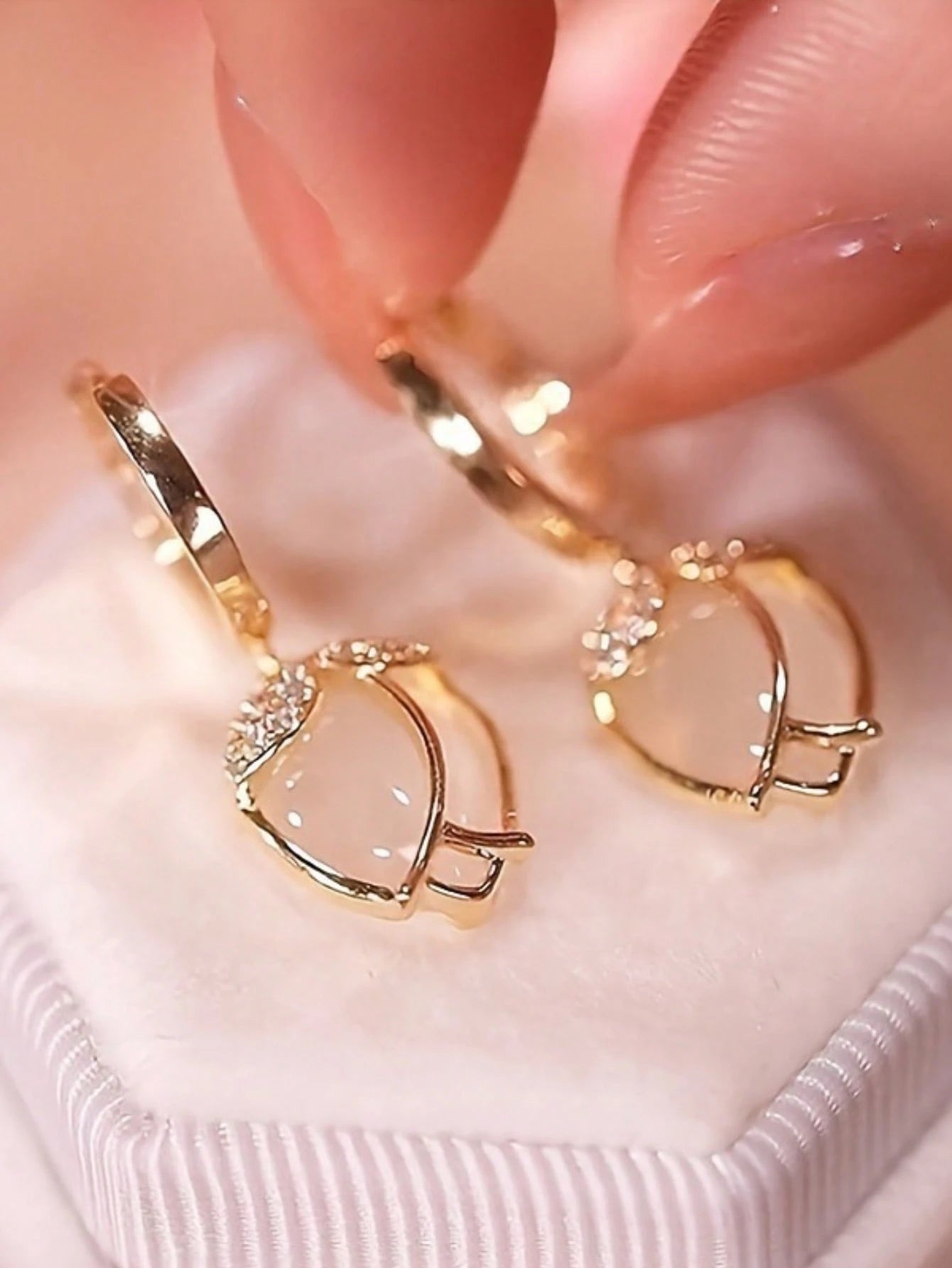 1 Pair Creative Faux Opal Tulip Shaped Earrings, Cute Earrings Suitable For Girls, Fashion Lovers, Weddings And Halloween,Summer,Jewellery