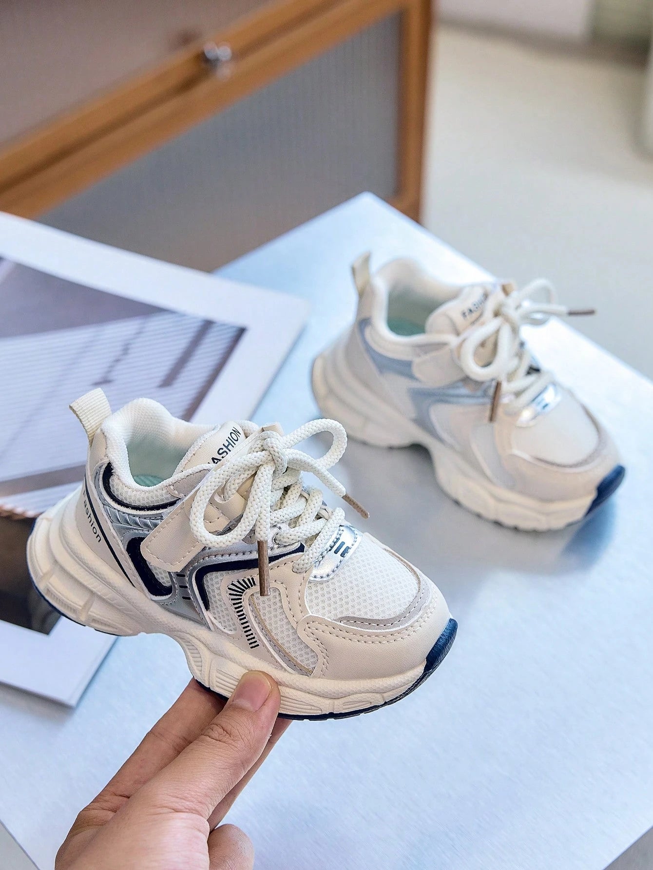 1 Pair Kids Outdoor Sports Shoes, Chunky Sneakers, Versatile Casual Shoes, Soft Sole Baby Walking Shoes