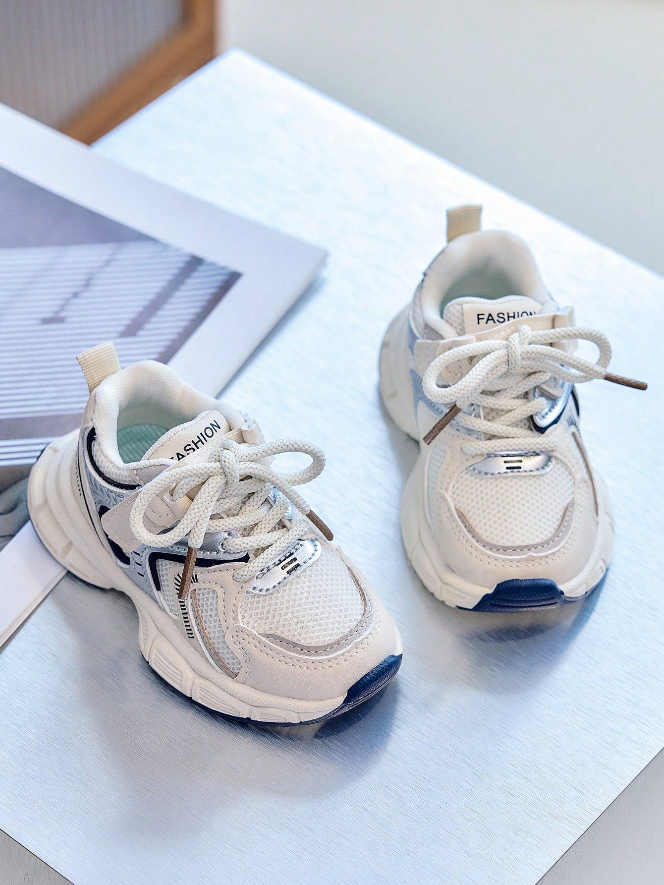 1 Pair Kids Outdoor Sports Shoes, Chunky Sneakers, Versatile Casual Shoes, Soft Sole Baby Walking Shoes
