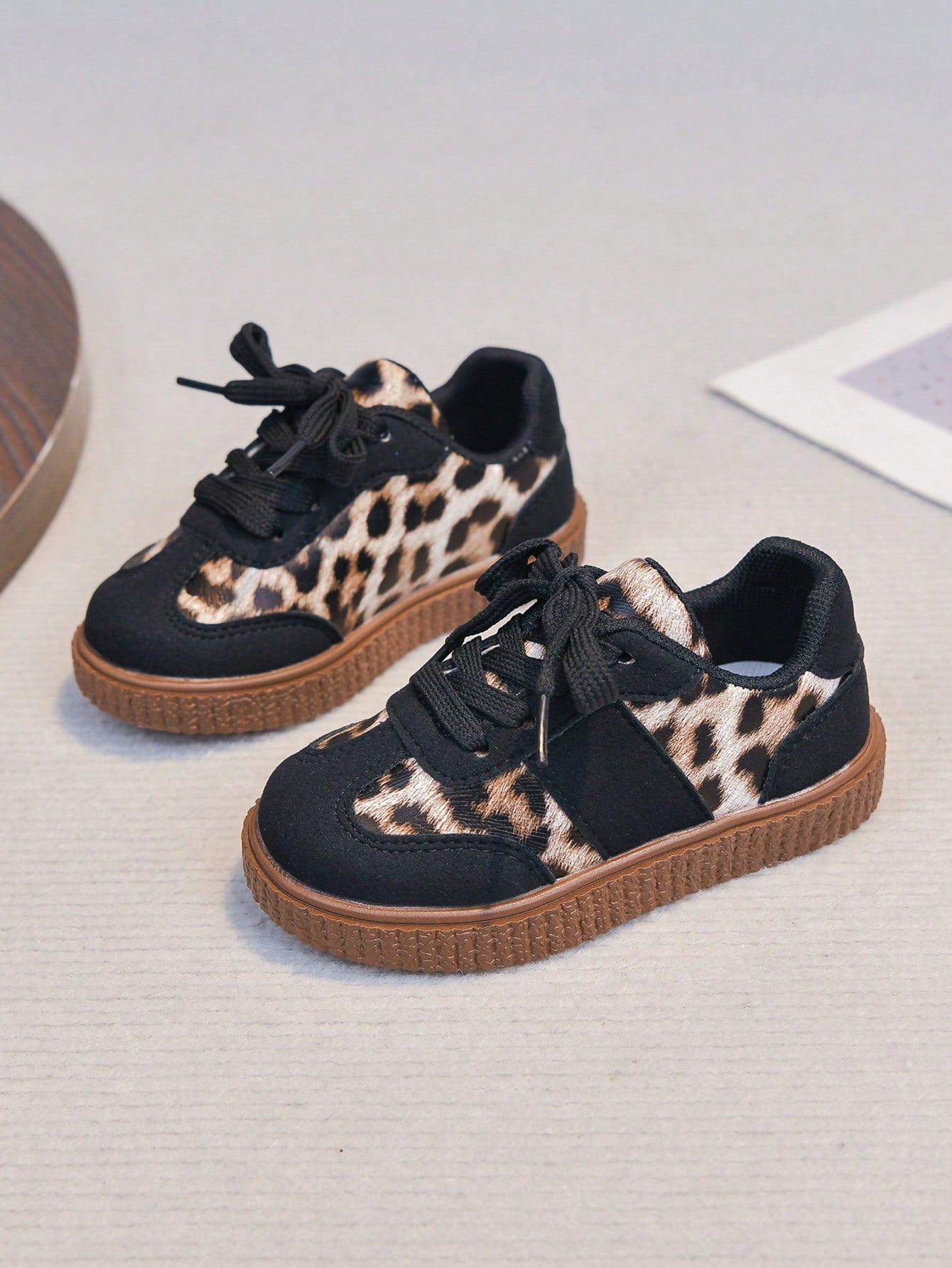 1 Pair New Black Pattern Soft Sole Lace-Up Sneakers For Infants And Toddlers, Latest Spring/Autumn Casual Shoes For Boys, Cute And Playful Shoes For Girls