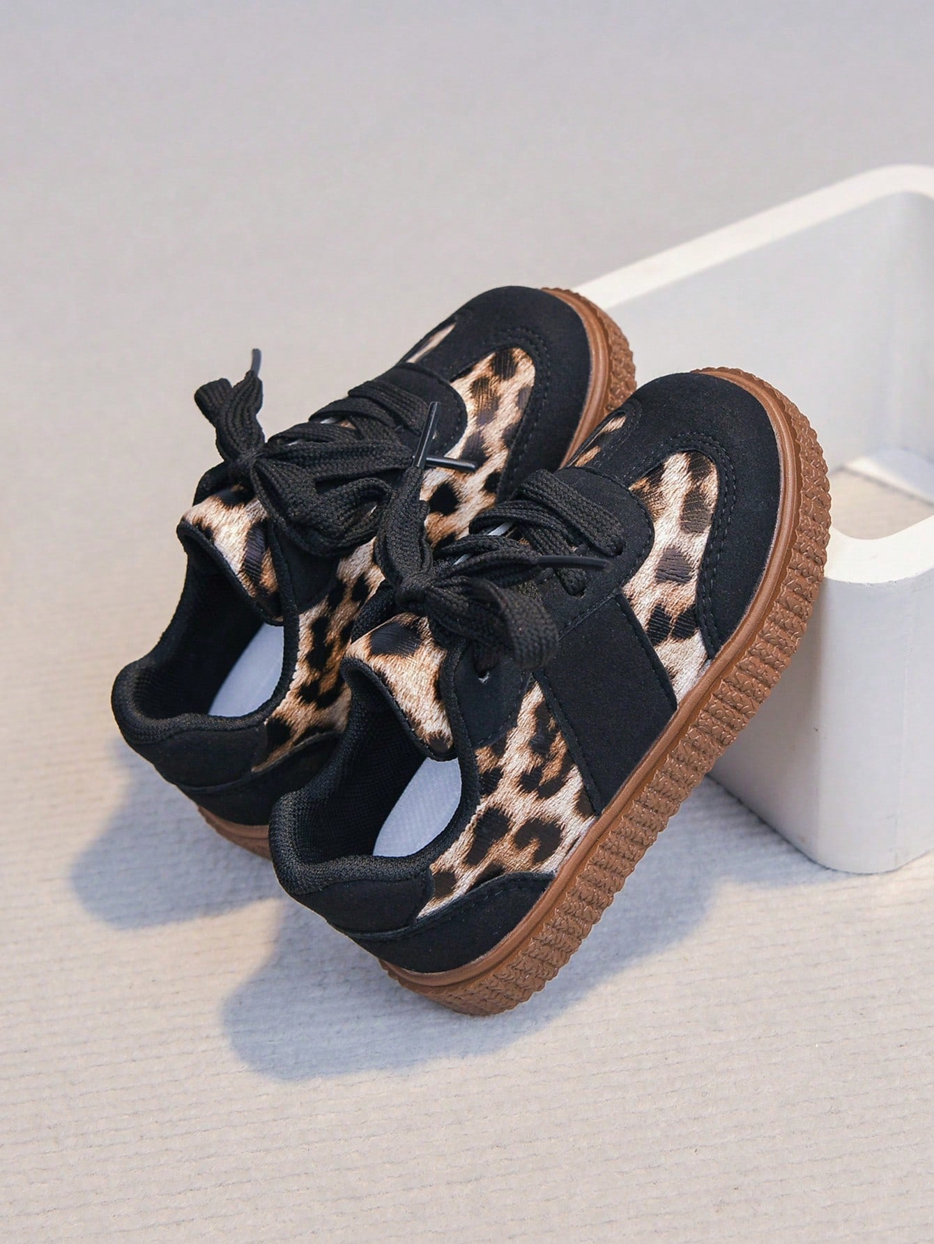 1 Pair New Black Pattern Soft Sole Lace-Up Sneakers For Infants And Toddlers, Latest Spring/Autumn Casual Shoes For Boys, Cute And Playful Shoes For Girls