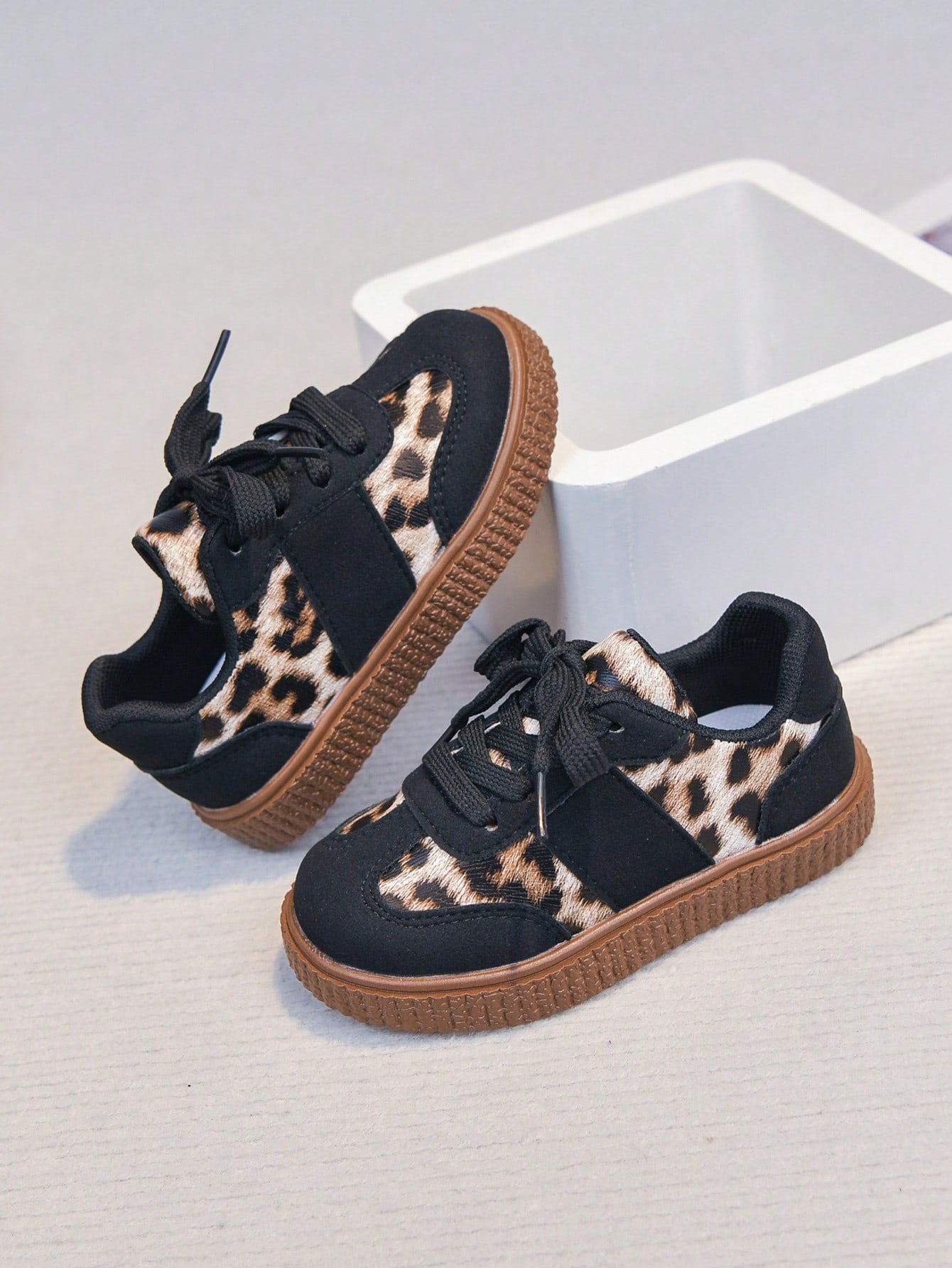 1 Pair New Black Pattern Soft Sole Lace-Up Sneakers For Infants And Toddlers, Latest Spring/Autumn Casual Shoes For Boys, Cute And Playful Shoes For Girls
