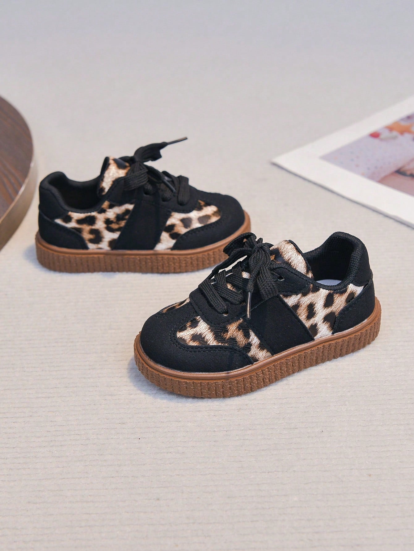 1 Pair New Black Pattern Soft Sole Lace-Up Sneakers For Infants And Toddlers, Latest Spring/Autumn Casual Shoes For Boys, Cute And Playful Shoes For Girls