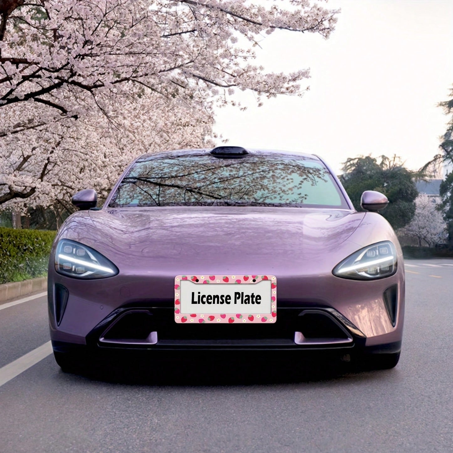 1 Piece Strawberry Floral Aluminum License Plate Frame, Rust-Proof, Universal Car Accessory Suitable For The USA, Canada, And Mexico, Comes With Installation Accessories, Cute Car Decoration License P