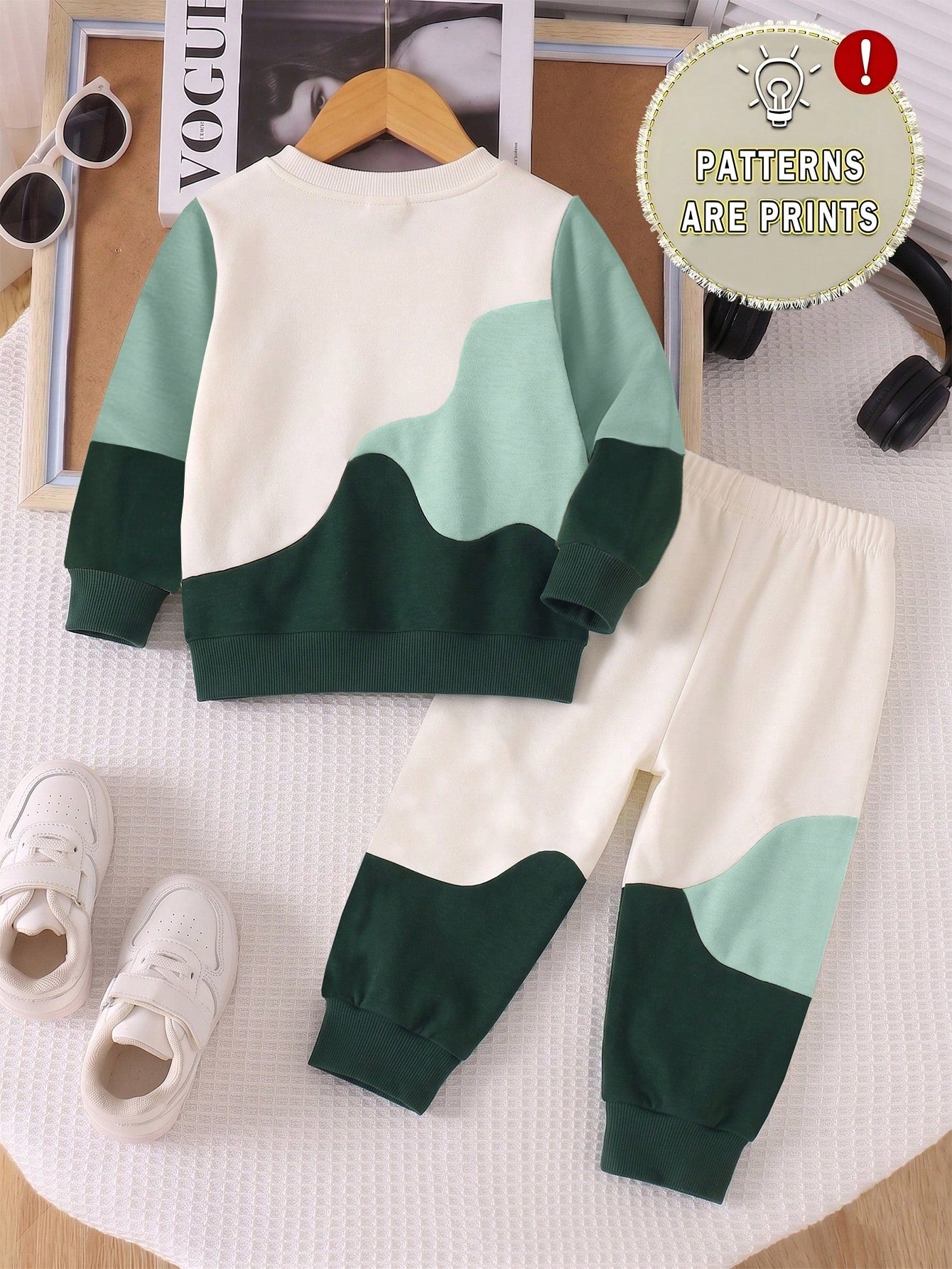 1 Set Spring/Autumn New Baby Boys Dinosaur Print Long Sleeve Crew Neck Sweatshirt & Long Pants 2-Piece Set, Fashion Casual Versatile Fit, Cool Hand-Drawn Dinosaur Full Print Design With Strong Atmosph
