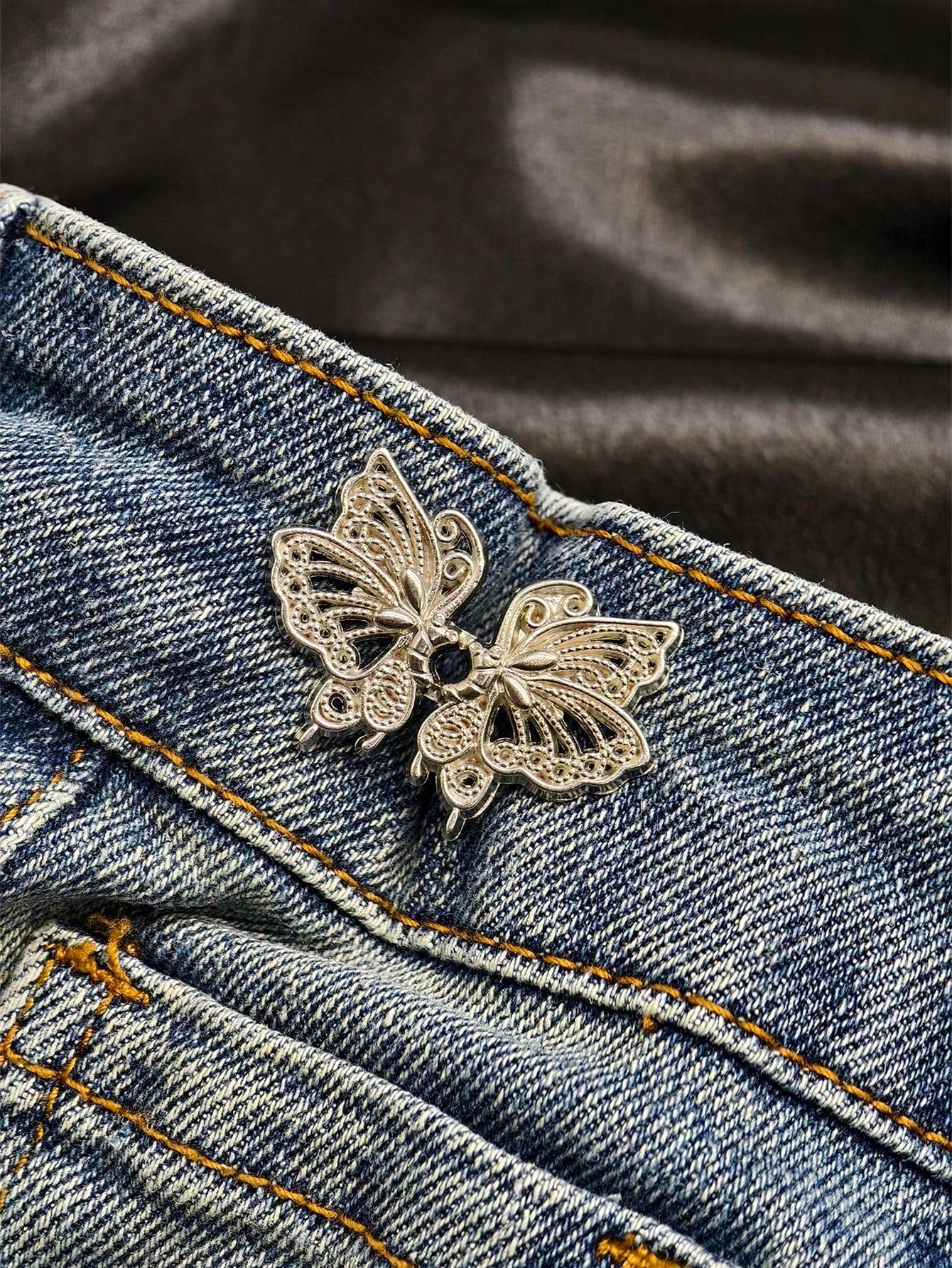 1pair Adjustable Butterfly Waistband Button, Detachable And Seamless, Ideal For Altering Waist Size On Jeans, No Need For Sewing Or Nailing – Waist Slimming Tool
