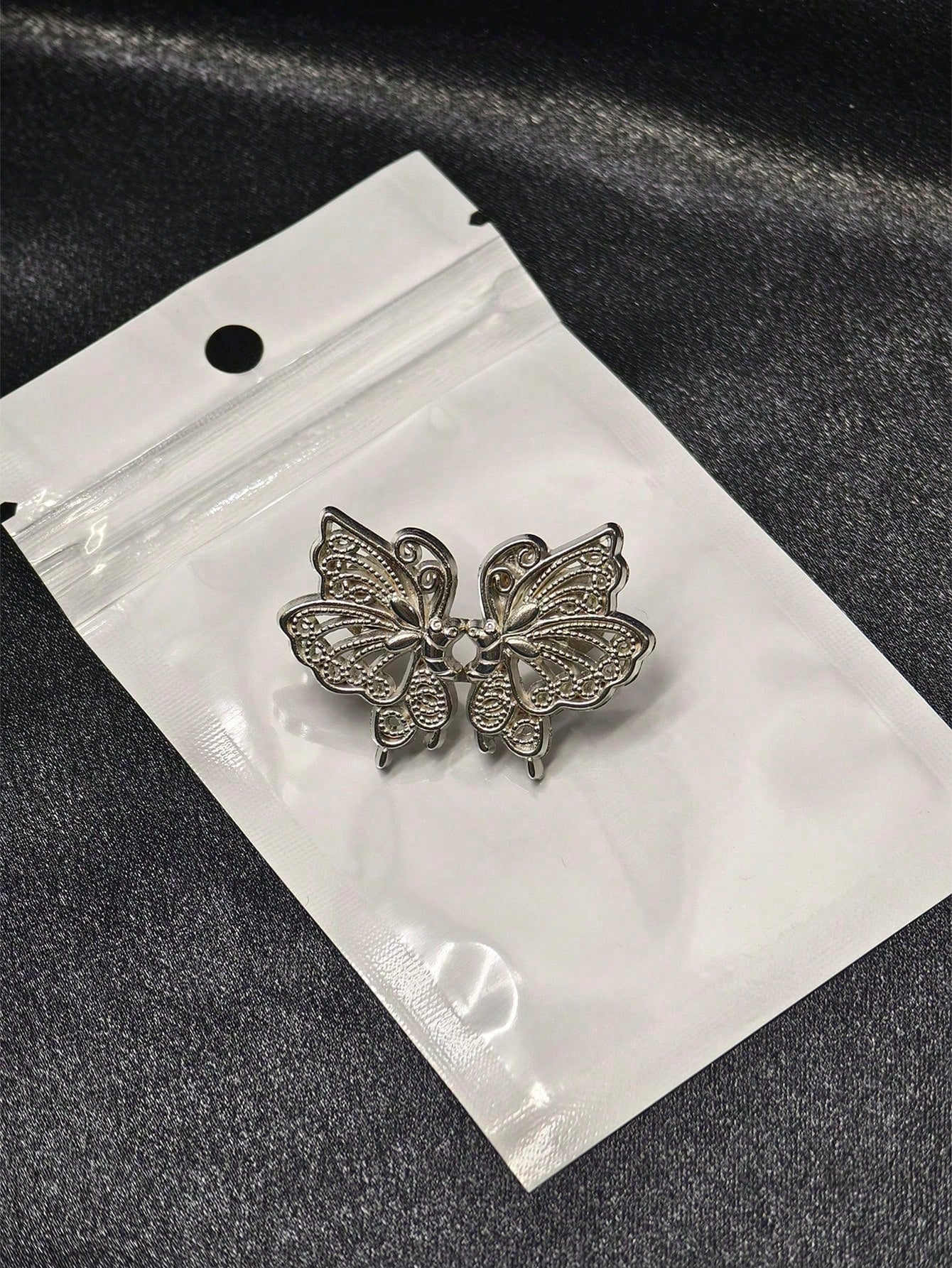 1pair Adjustable Butterfly Waistband Button, Detachable And Seamless, Ideal For Altering Waist Size On Jeans, No Need For Sewing Or Nailing – Waist Slimming Tool