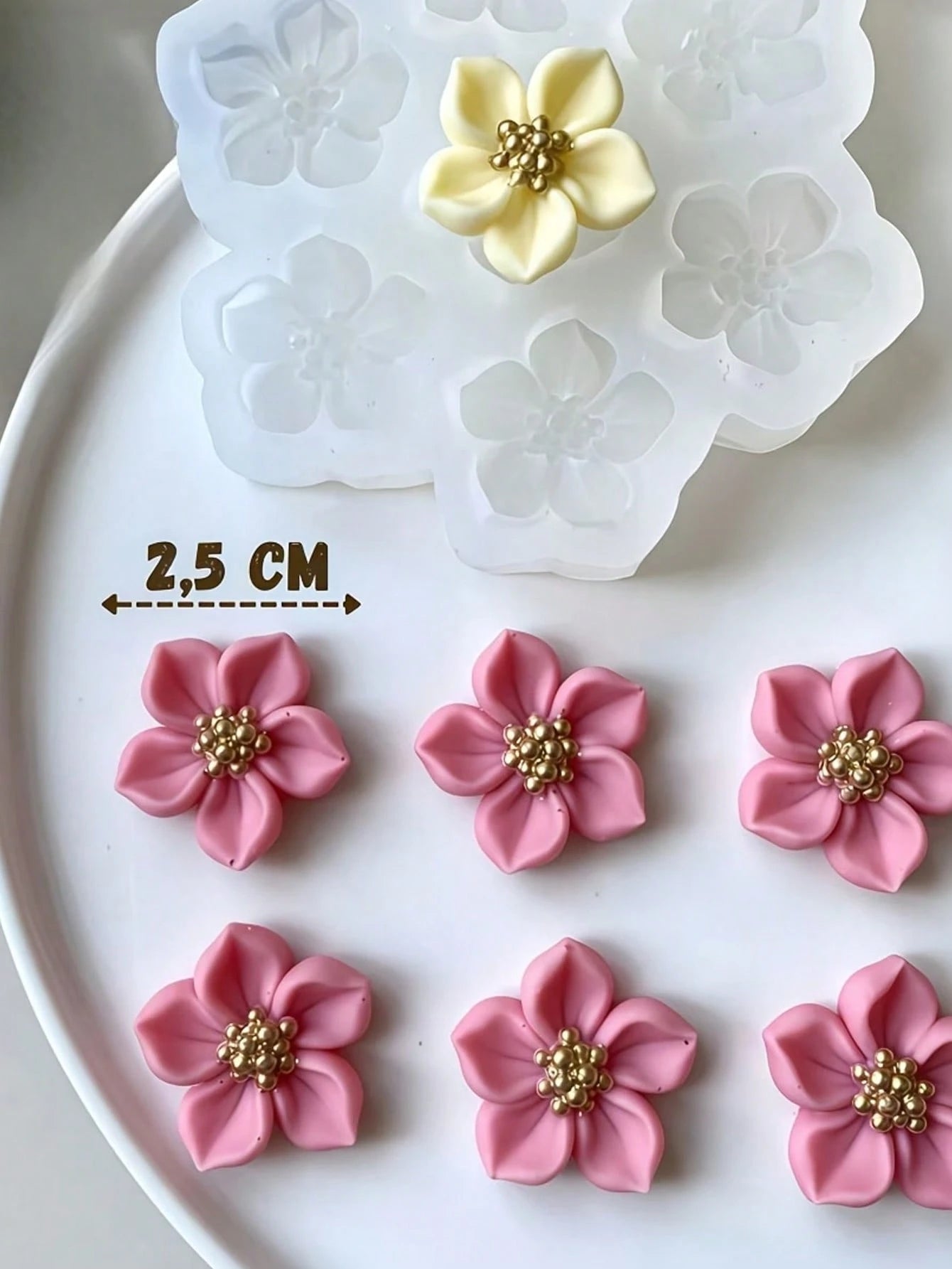 1PC/2PCS 3D Cherry Blossom Silicone Mold, Creative DIY Mold For Aromatherapy Candles/ Clay, Home Decor/ Gifts Ornament Epoxy Resin Mold, Crafts Casting Molds, Artistic Ornaments Plaster Mould
