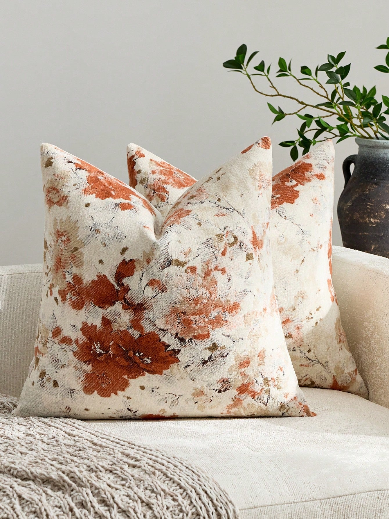 1pc/2pcs Brown (No Insert) Floral Pattern Cushion Cover, Fashionable Vintage Comfortable Jacquard Chenille + Faux Cashmere Touch Pillowcase, Suitable For Daily Home Decor, Sofa, Bed, Bedroom, Gift, Ho
