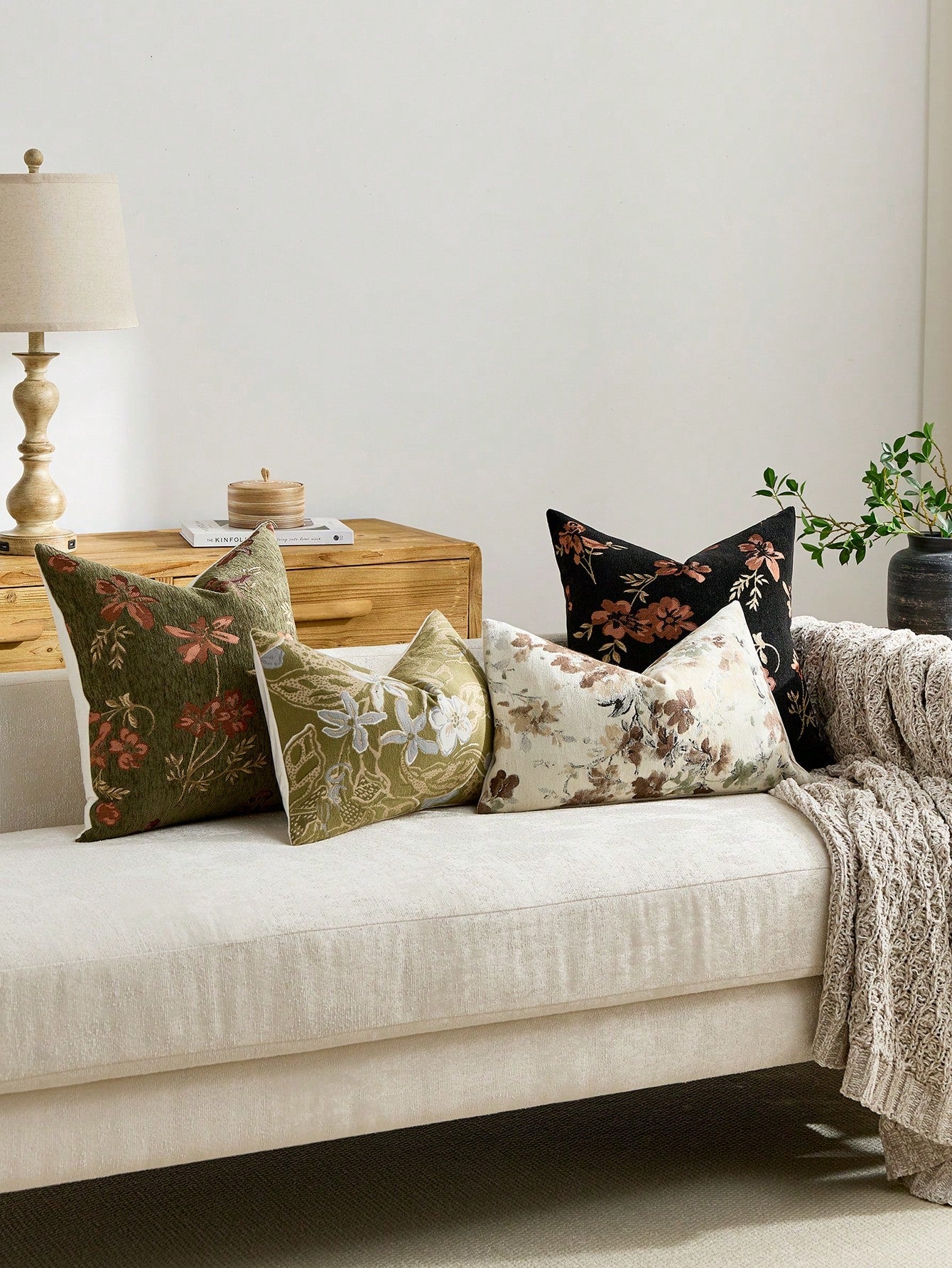 1pc/2pcs Sage (No Insert) Vintage Floral Pattern Throw Pillow Cover, Fashionable Retro Comfortable Jacquard Chenille + Faux Cashmere Decorative Pillow Sham, Suitable For Home Decor, Sofa, Bed, Bedroom