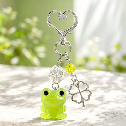 1pc/2pcs Unisex Resin Glow-In-The-Dark Frog Resin Pendant Four-Leaf Clover Beaded Accessory Keychain Bag Charm