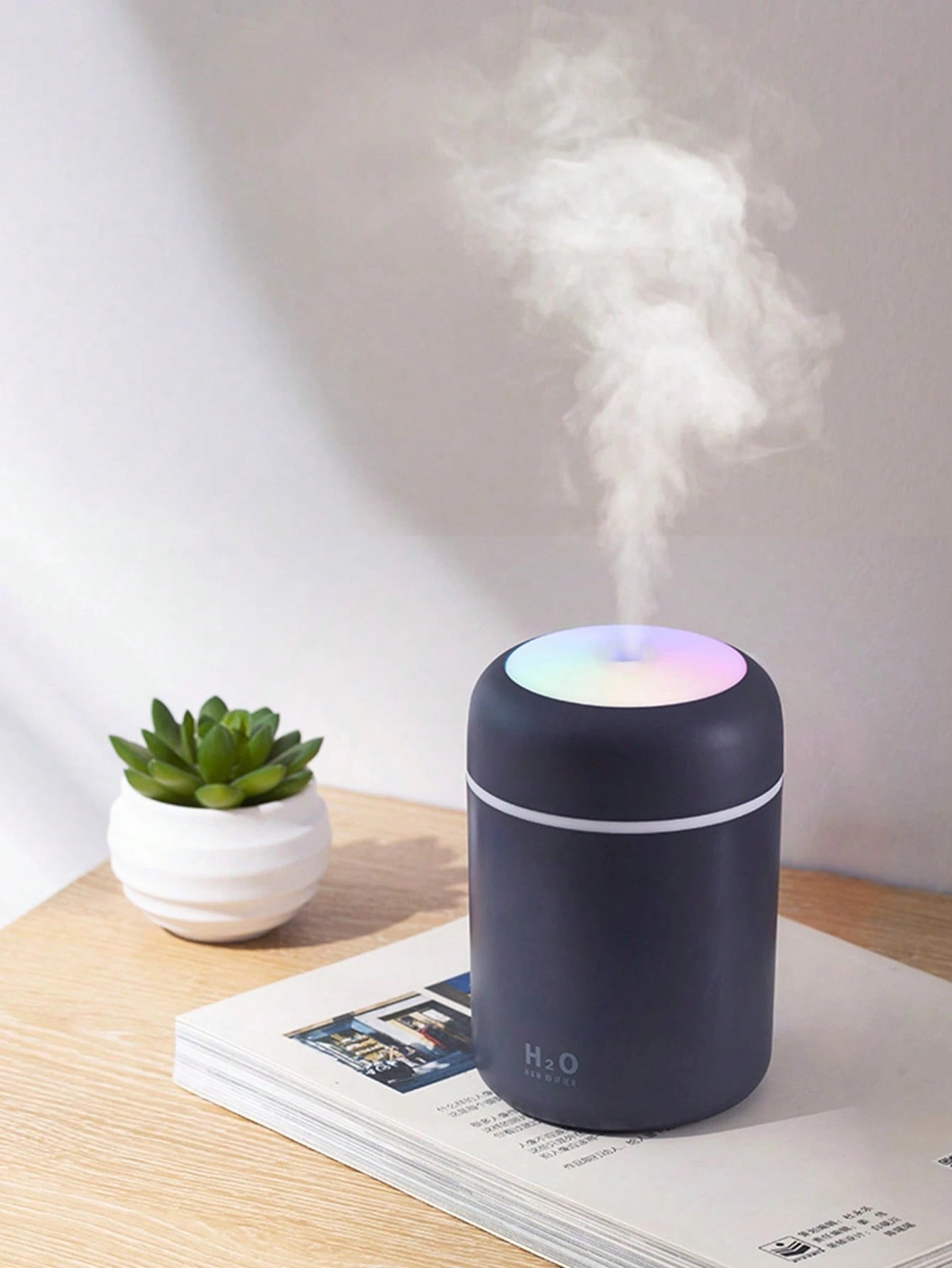 1pc 300ml Colorful Humidifier, USB Powered, With Cool Mist And Bright Ambient Light, 2 Working Modes, Auto Shut-Off, Quiet Mist, Electric Air Humidifier, Bedroom Decor Gift, Home Air Freshener, Suitab