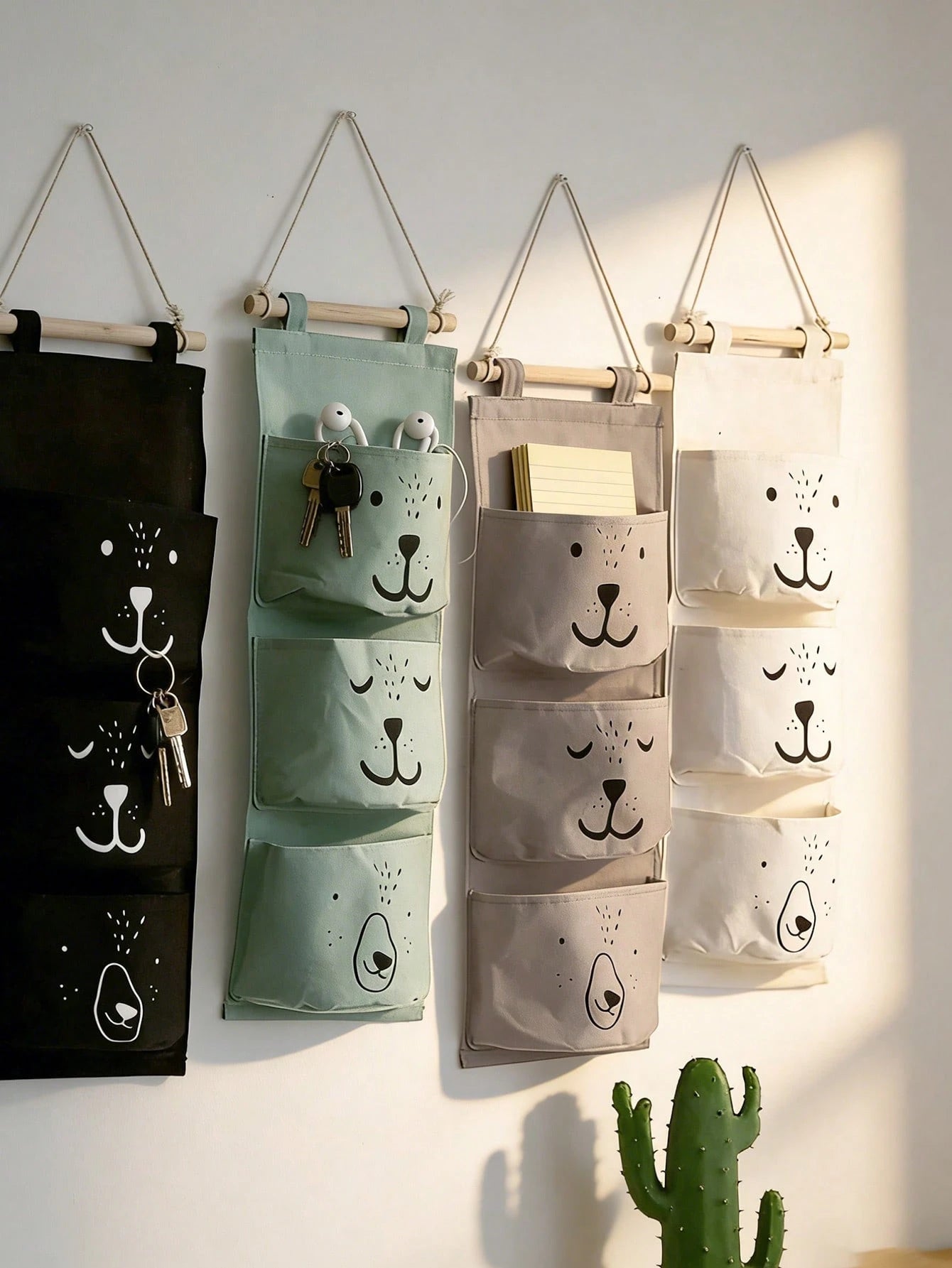 1pc 60CM Multi-Function Pocket Hanging Storage Bag, Cartoon Bear Pattern Door Hanging Bag, For Home Small Item Storage