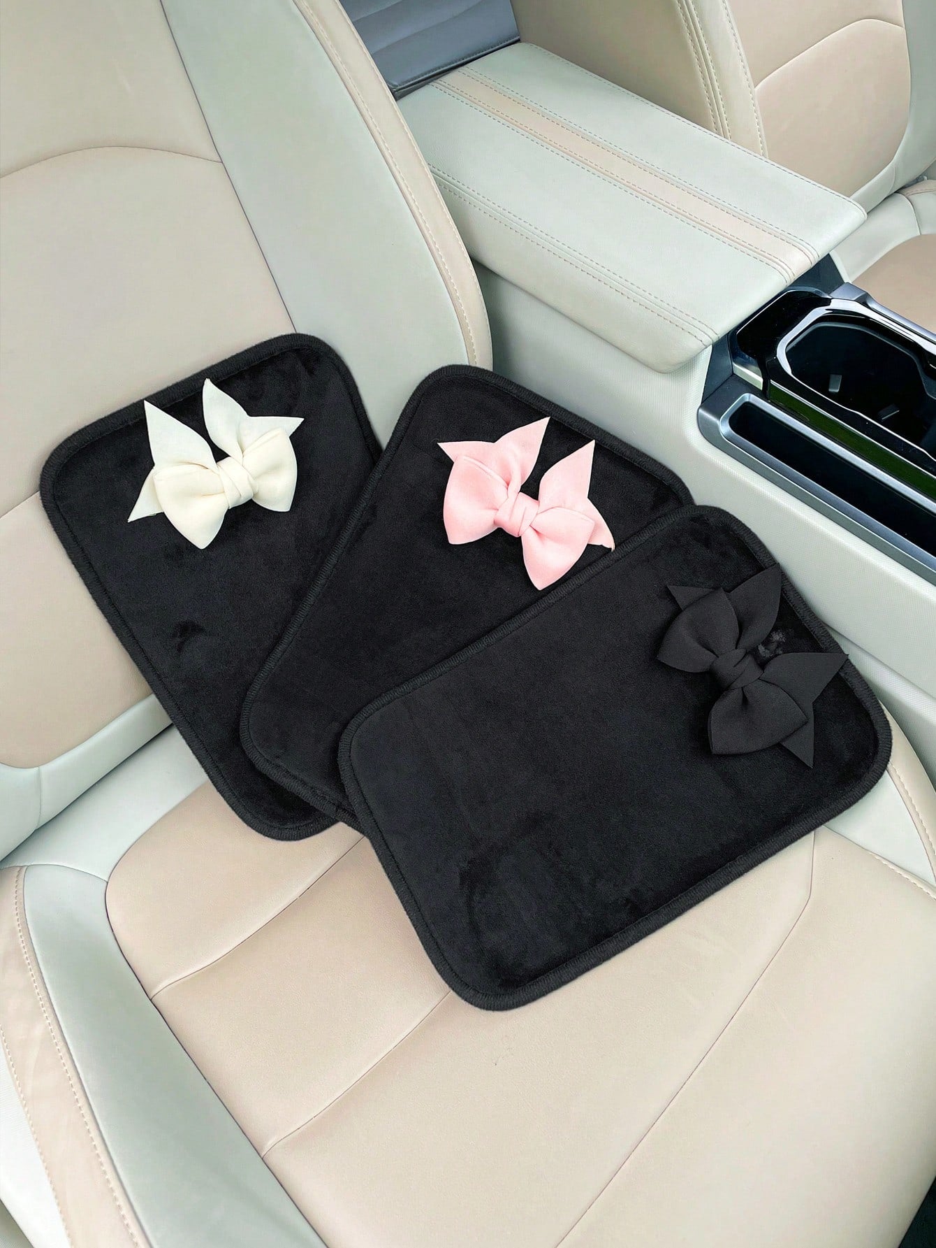 1pc Bow Decor Car Armrest Box Pad, Creative Non-Slip Central Console Cushion Cover,Car Accessories Women
