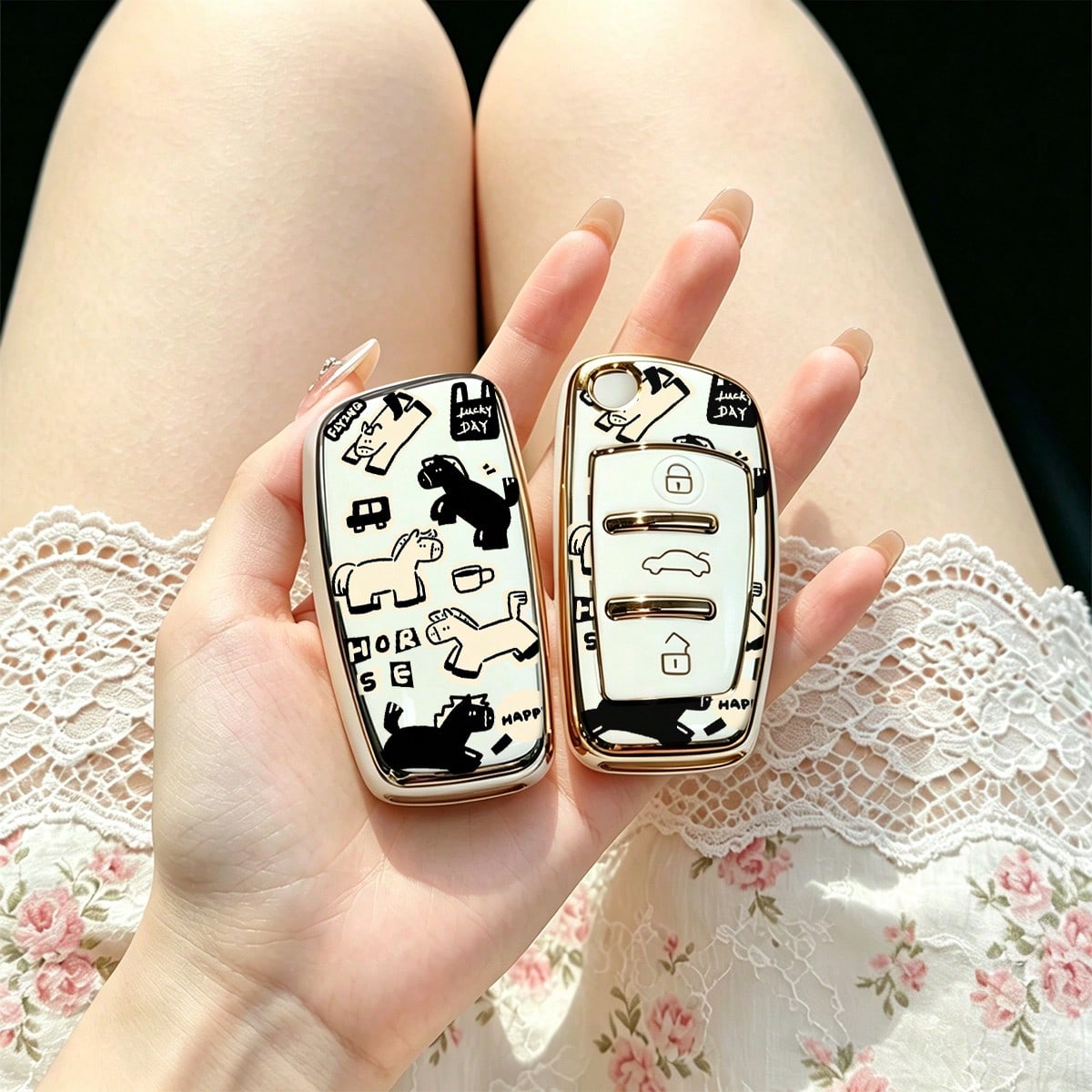 1pc Car Key Case-Vibrant Print,Suitable For Audi A3 8P, A6 C6, Q3 8U, A1 8X, Q7 4L, TT 8J, R8 42.Advanced Soft-Touch, Does Not Block Signal, Unisex.