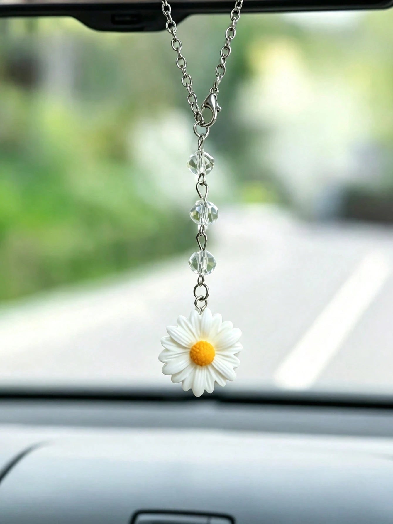 1pc Crystal Beaded Resin Daisy Car Rearview Mirror Hanging Decoration, Women's Car Interior Decor Accessory