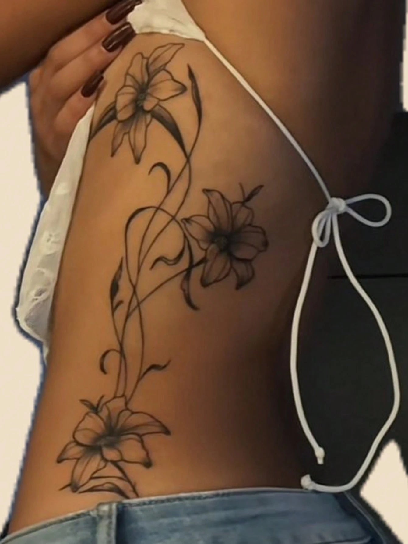 1pc Fashionable Washable Realistic Lily Flower Temporary Tattoo Sticker. Waterproof And Long-Lasting, With Fresh Vine Design, Suitable For Waist Or Side Waist, Suitable For All People,Sketch Style