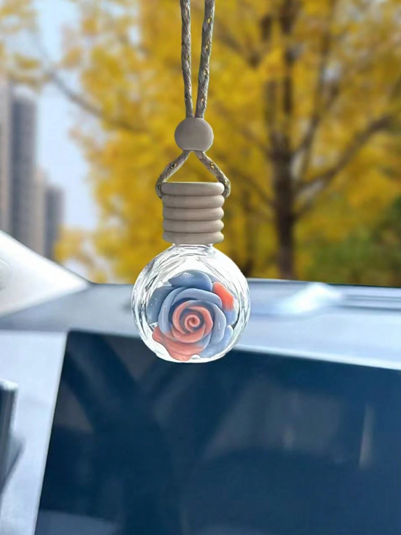 1pc Flower Perfume Bottle Car Rearview Mirror Hanging Decor, Fragrance Diffuser Accessory, Suitable For Men And Women