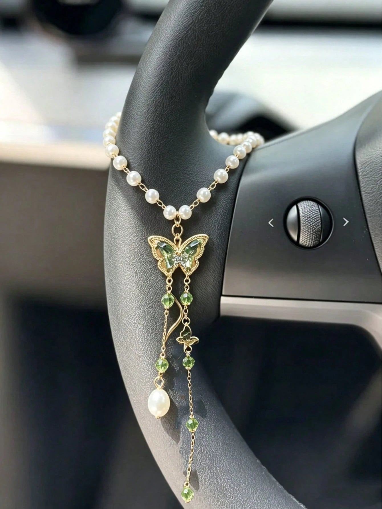 1pc Green Crystal Butterfly Pearl Steering Wheel Chain, Elegant Tassel Auto Interior Decor Vehicle Accessory
