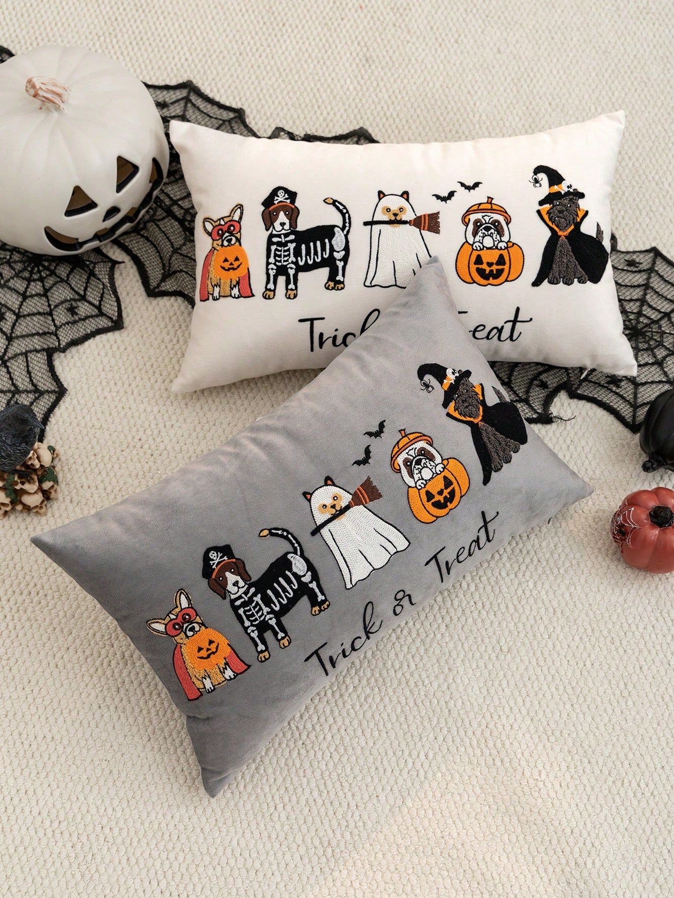1pc Halloween Grey Ghost/Pumpkin Dog Embroidered Pillow Case, Halloween Trick Or Treat Pillow Cover, Suitable For Indoor Decoration, Ghost Festival Decor, All-Season Pillow Case, Without Insert