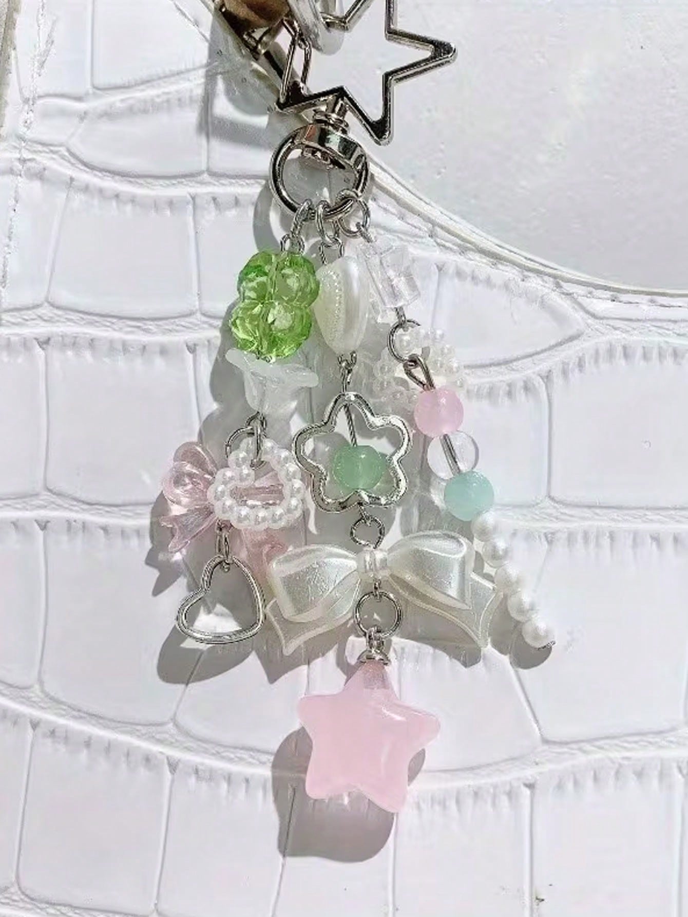 1pc Korean Style Fresh Green Acrylic Forest Keychain Pendant, Suitable For Car Keys, Phones, Bags, Lightweight And Durable, Minimalist Design For Daily Use