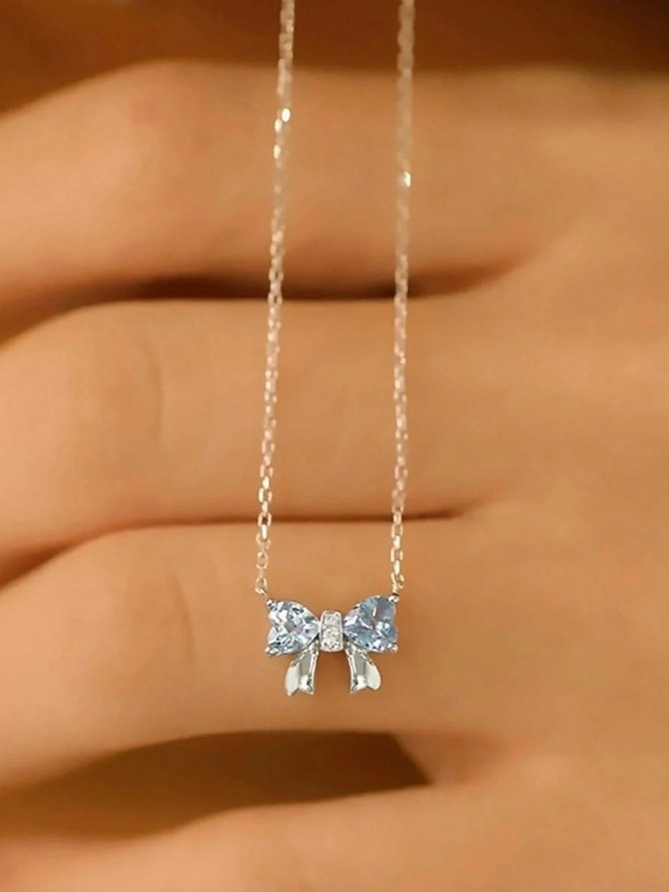 1pc Ladies' Elegant Aquamarine Bow Pendant Necklace, S925 Sterling Silver Clavicle Chain, High-End Luxury Jewelry For Party And Wedding Bride