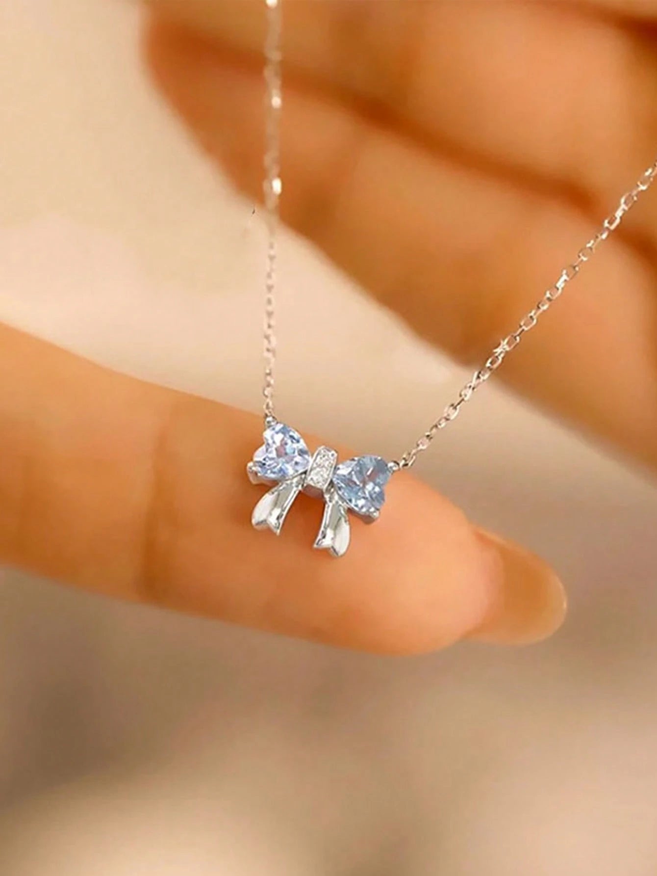 1pc Ladies' Elegant Aquamarine Bow Pendant Necklace, S925 Sterling Silver Clavicle Chain, High-End Luxury Jewelry For Party And Wedding Bride