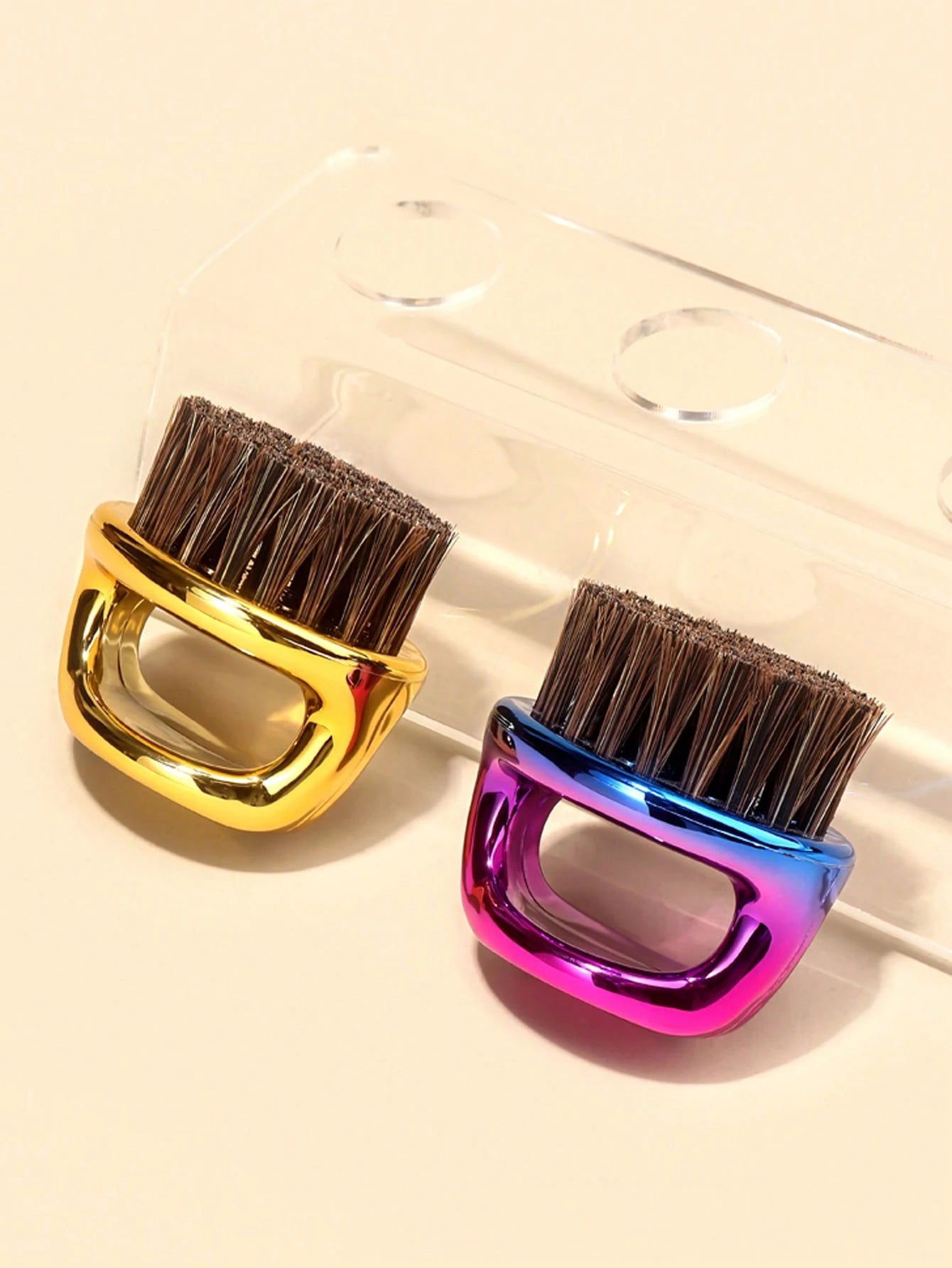 1pc Portable Finger Ring Barber Neck Duster Brush, Soft Bristle Palm Hair Cleaning Brush, Mini Haircut Sweeping Brush For Men Beard Grooming, Barbershop Salon Hairdressing Tool Accessory