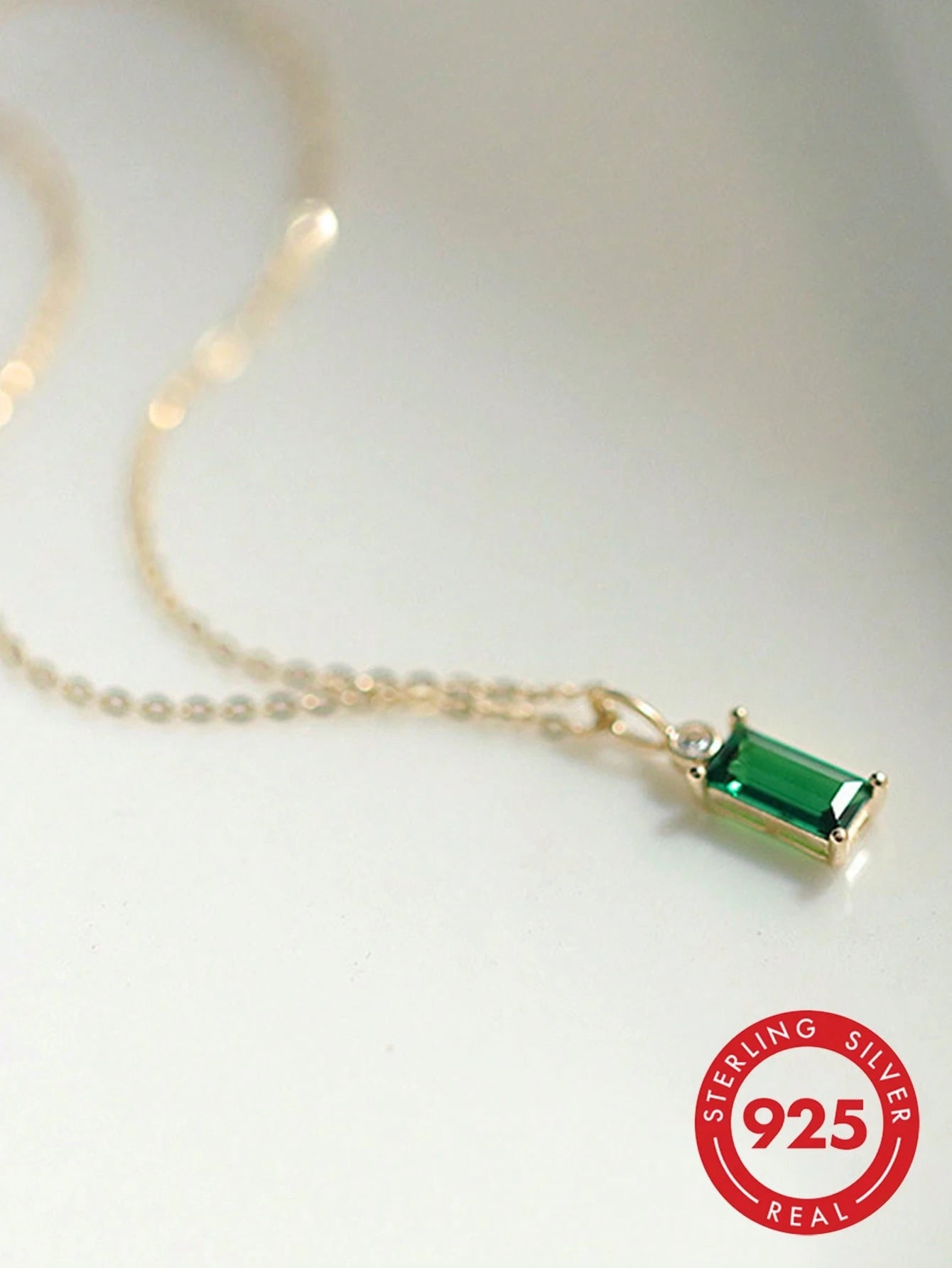 1pc S925 Sterling Silver Emerald Green Zirconia Rectangular Pendant Necklace, Minimalist Luxury Niche Exquisite Design, Elegant Elegant High-End Sophisticated Collarbone Chain, Women's Daily Vacation