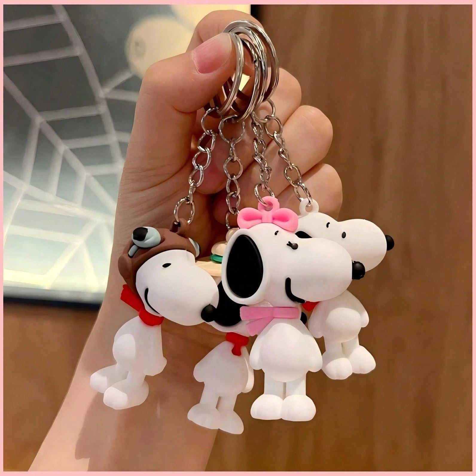 1pc Snoopy Keychain, Backpack Pendant, Birthday Gift, Souvenir, Perfect Small Gift For Fans, Family And Friends
