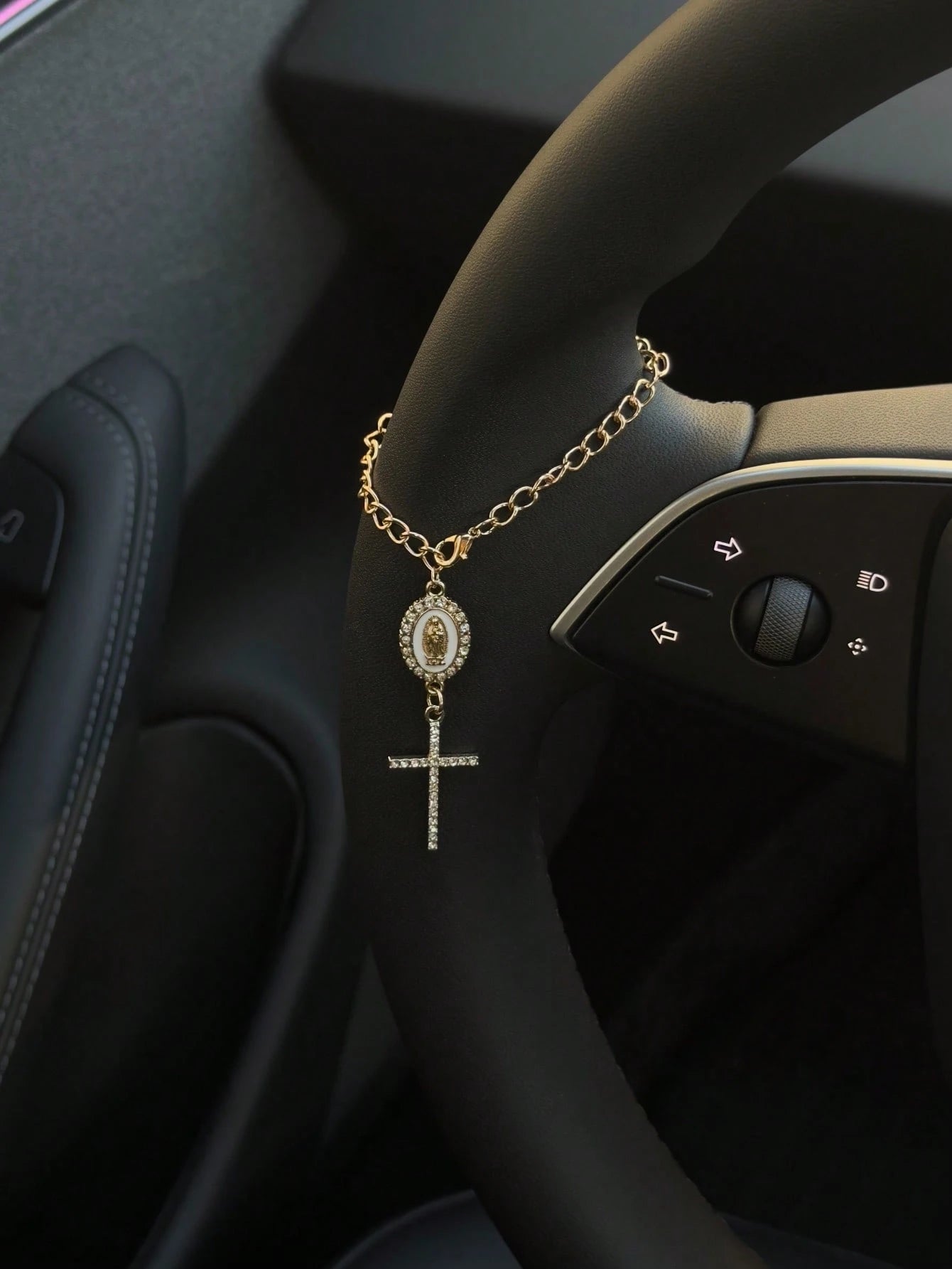 1pc Steering Wheel Decor, 15cm Adjustable Length, Minimalist, Cute, Creative Rosary Charm Car Accessory, Unique Fashion Car Pendant Decoration