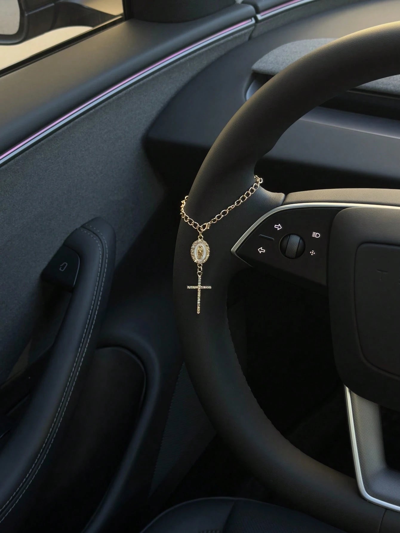 1pc Steering Wheel Decor, 15cm Adjustable Length, Minimalist, Cute, Creative Rosary Charm Car Accessory, Unique Fashion Car Pendant Decoration
