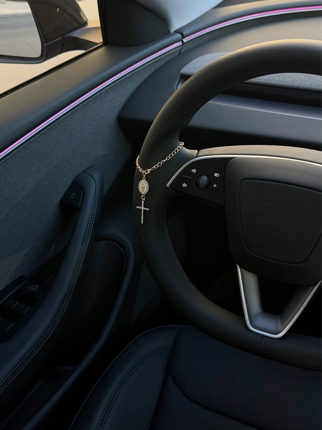 1pc Steering Wheel Decor, 15cm Adjustable Length, Minimalist, Cute, Creative Rosary Charm Car Accessory, Unique Fashion Car Pendant Decoration