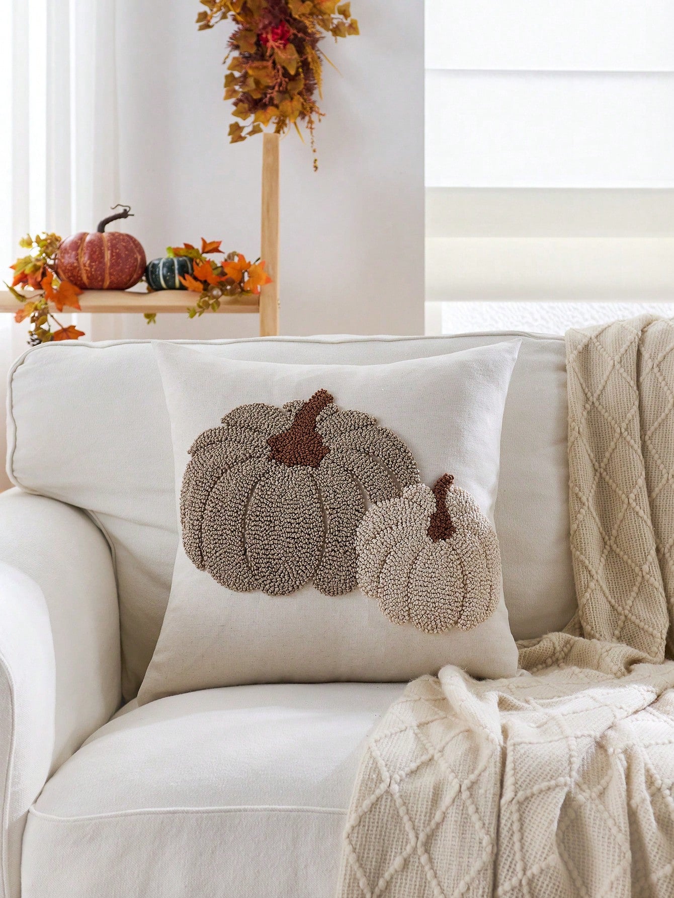 1pc Thanksgiving Light Grey Pumpkin Ring Plush Flower Decorative Pillow Cover, 17.7*17.7inch, Suitable For Indoor Decor, Harvest Festival Decorative Pillow Cover, Pillow Insert Not Included