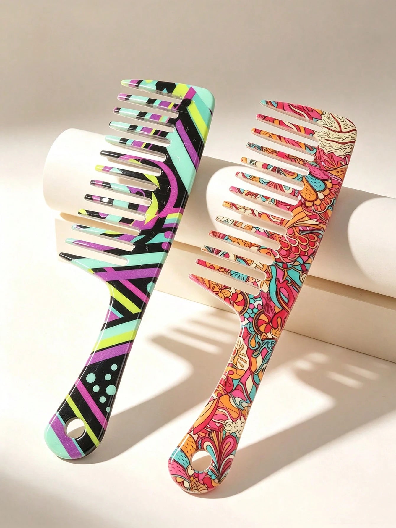 1pc Tropical Printed Wide Tooth Hair Comb With Handle, Plastic Detangling Hair Comb, Anti Static Hairdressing Styling Tool For Curly Thick Long Hair, Portable Hair Grooming Accessory For Women Daily H