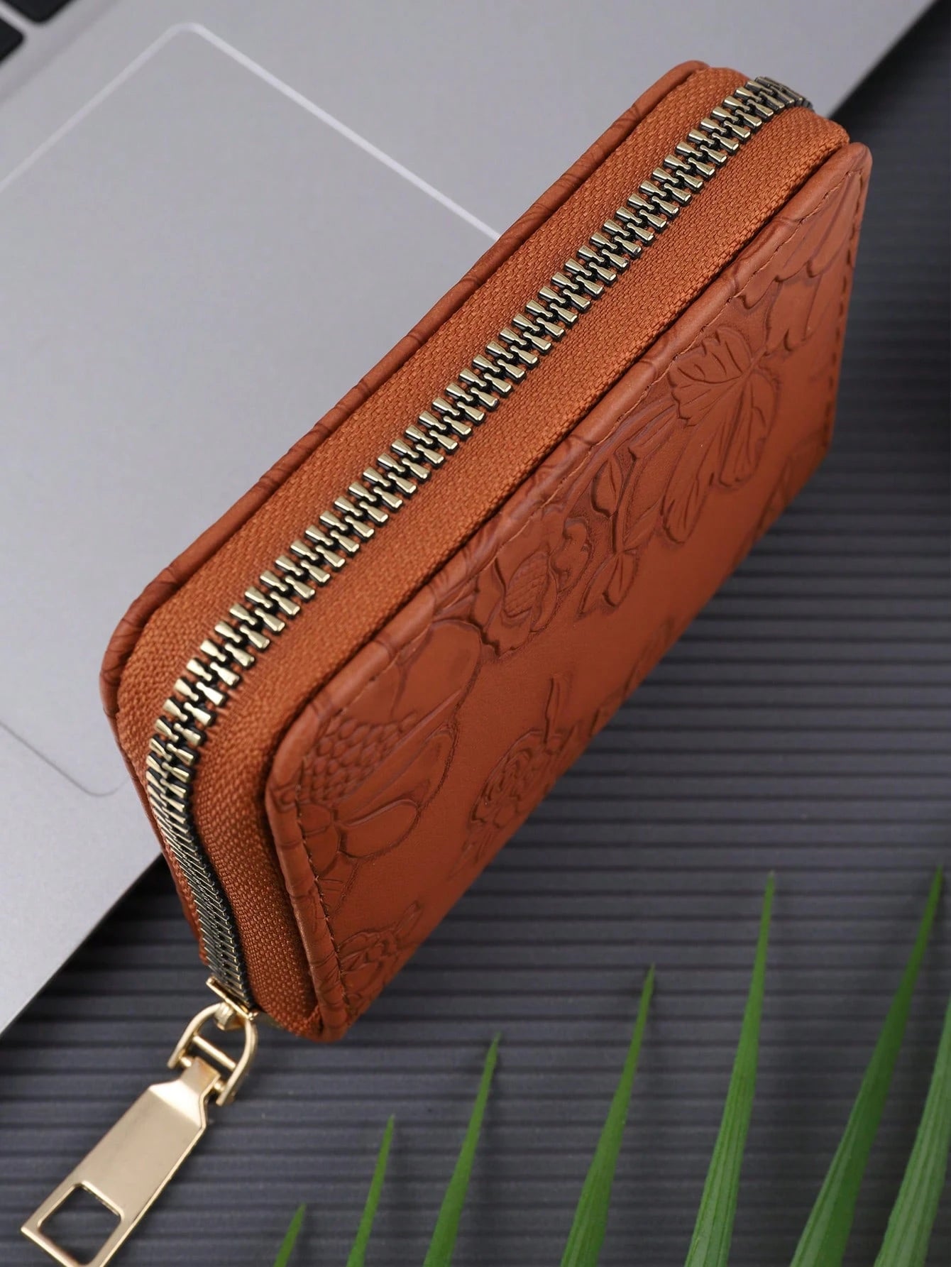 1pc Women's Fashionable & Minimalist Short Wallet Large Capacity With Multiple Card Slots Single Zipper Closure And Printed Design Portable Brown For Women Wallet Purse Wallet Small Wallet
