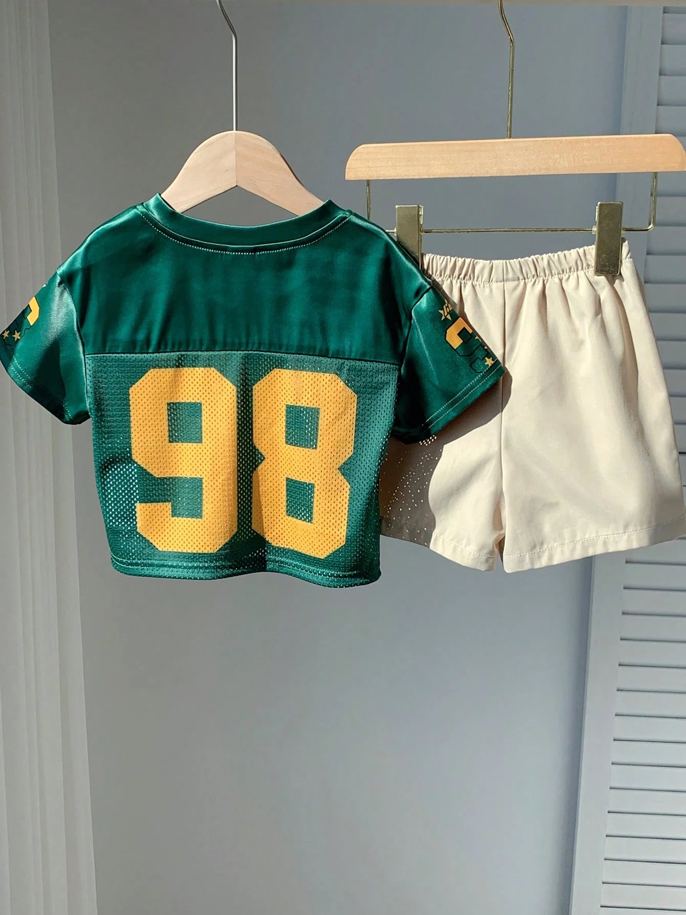 2pcs Baby Boy Fashionable Cute Sporty Jersey Short Sleeve T-Shirt Set, Suitable For Spring And Summer