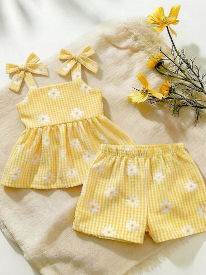 2pcs Baby Girl Toddler/Newborn 0-3Y Casual Everyday Cute Vacation Striped Bow Decor Camisole Top + Shorts Set, Spring/Summer