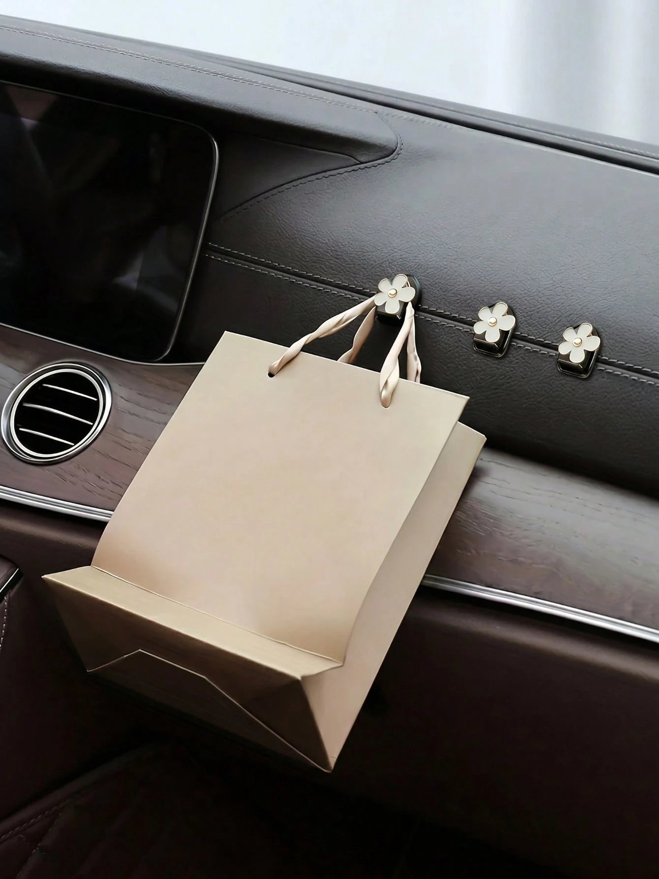 2pcs Car Adhesive Mini Flower Shaped Hooks, Suitable For Dashboard Storage And Home Use, Can Hang Bags, Keys And Other Decorative Accessories