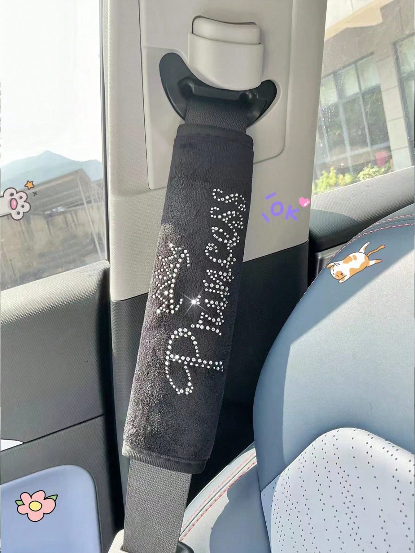 2pcs Car Seat Belt Diamond Padded Shoulder Strap Cover Decoration Set