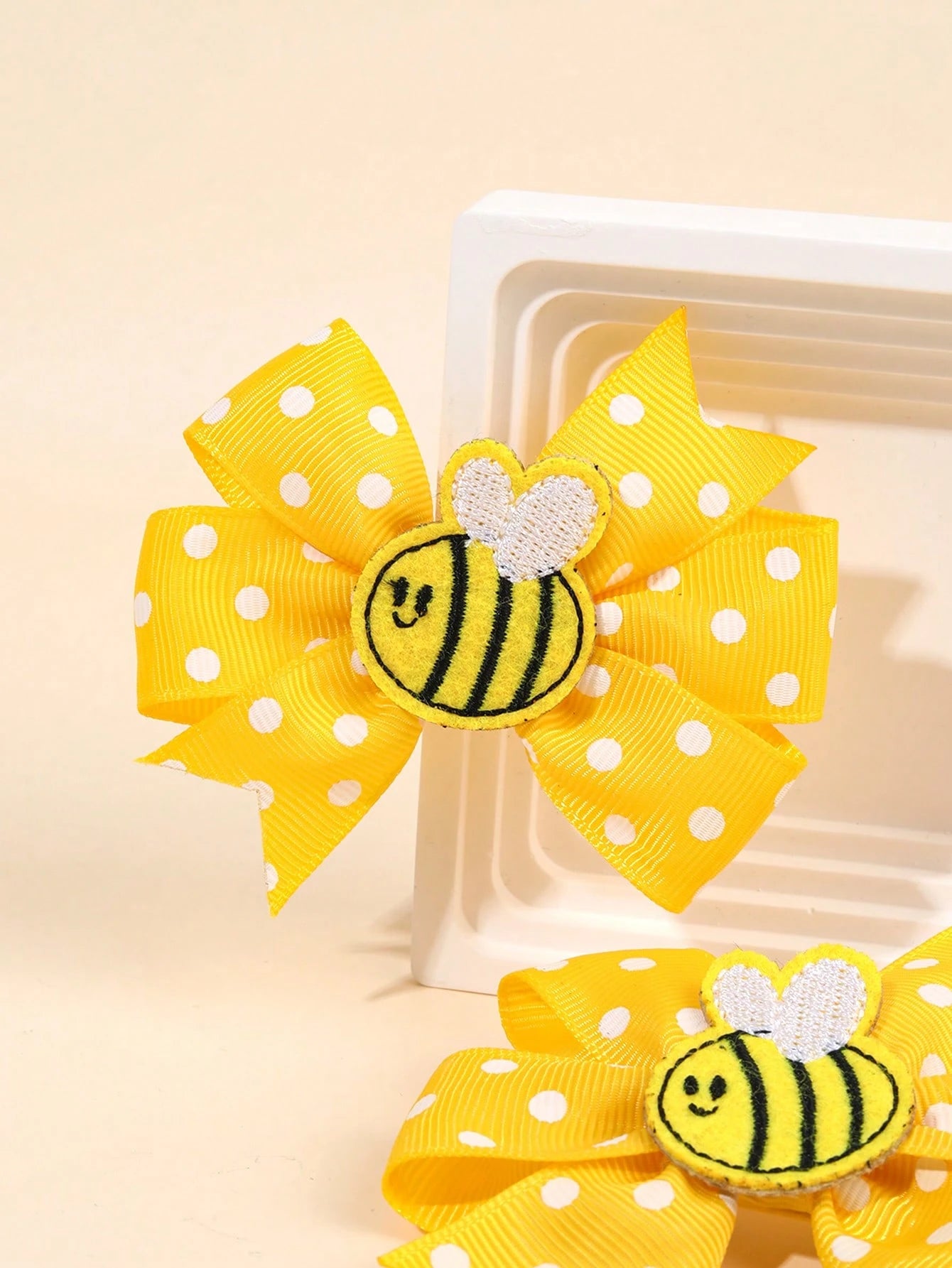 2pcs Cute Honey Bee Hair Clips For Girls Adorable Bee Patch Hair Bows White Polka Dot Bow Alligator Clips With Fully Lined Yellow Grosgrain Ribbon Bow Hairpins Lovely Spring Barrettes Girls Holiday Pa
