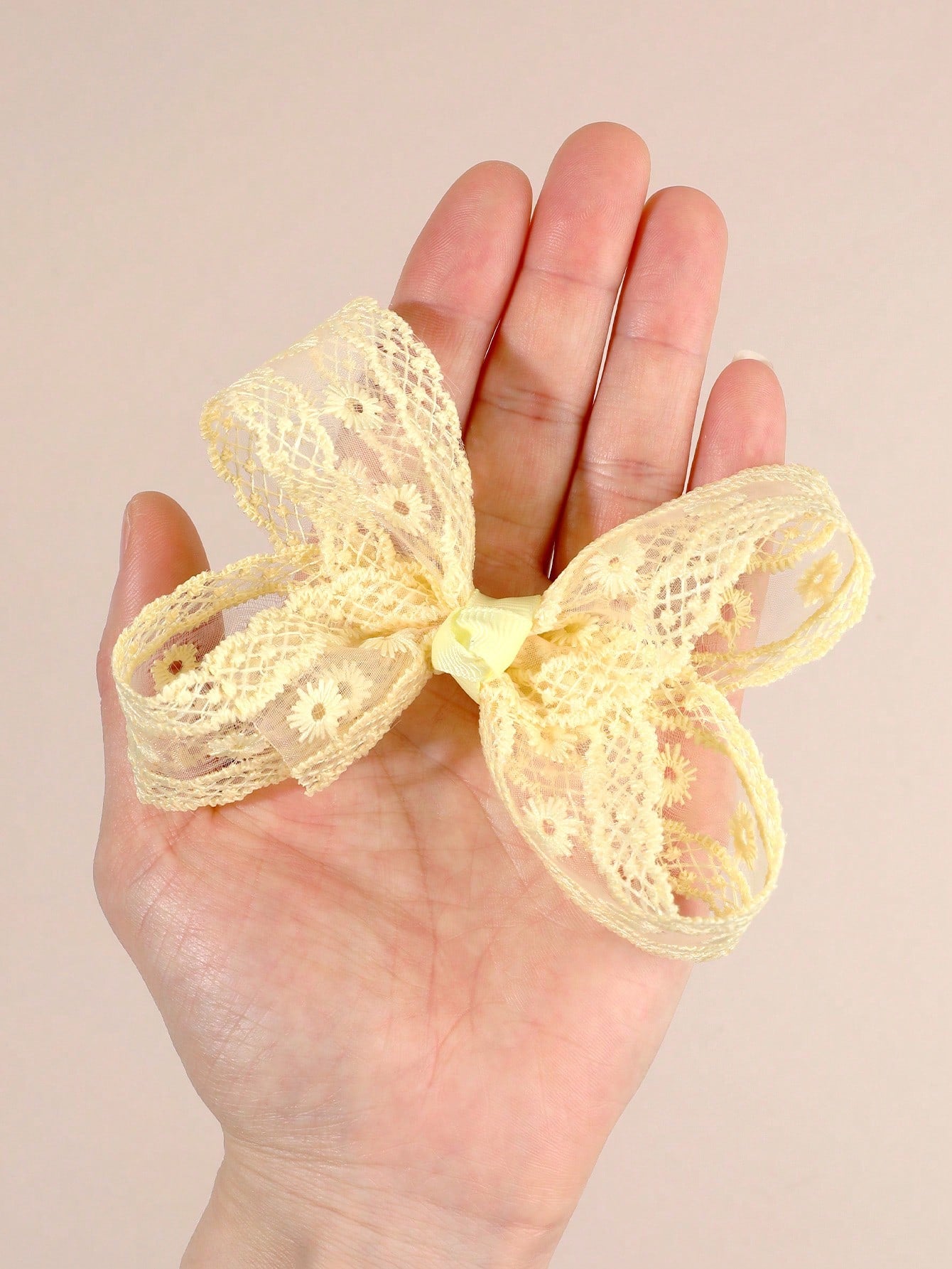 2pcs Girls Lace Bow Yellow Embroidered Flower Hair Clips Elegant Wedding Party Hair Accessories Fairy Hair Ornaments Baby Hair Accessories Spring Summer